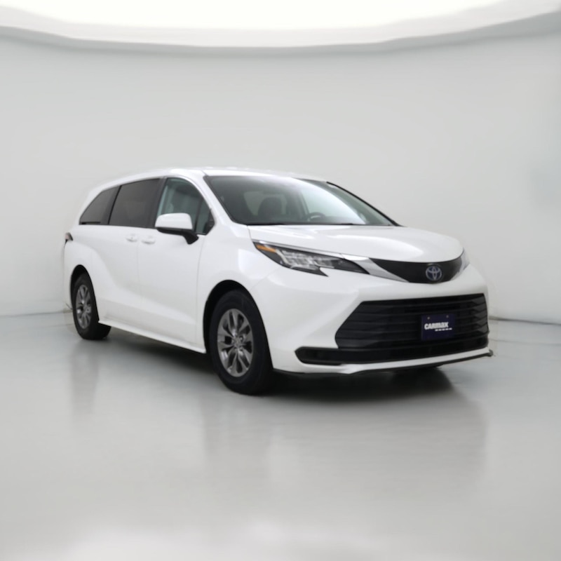 2023 Toyota Sienna Hybrid LE
