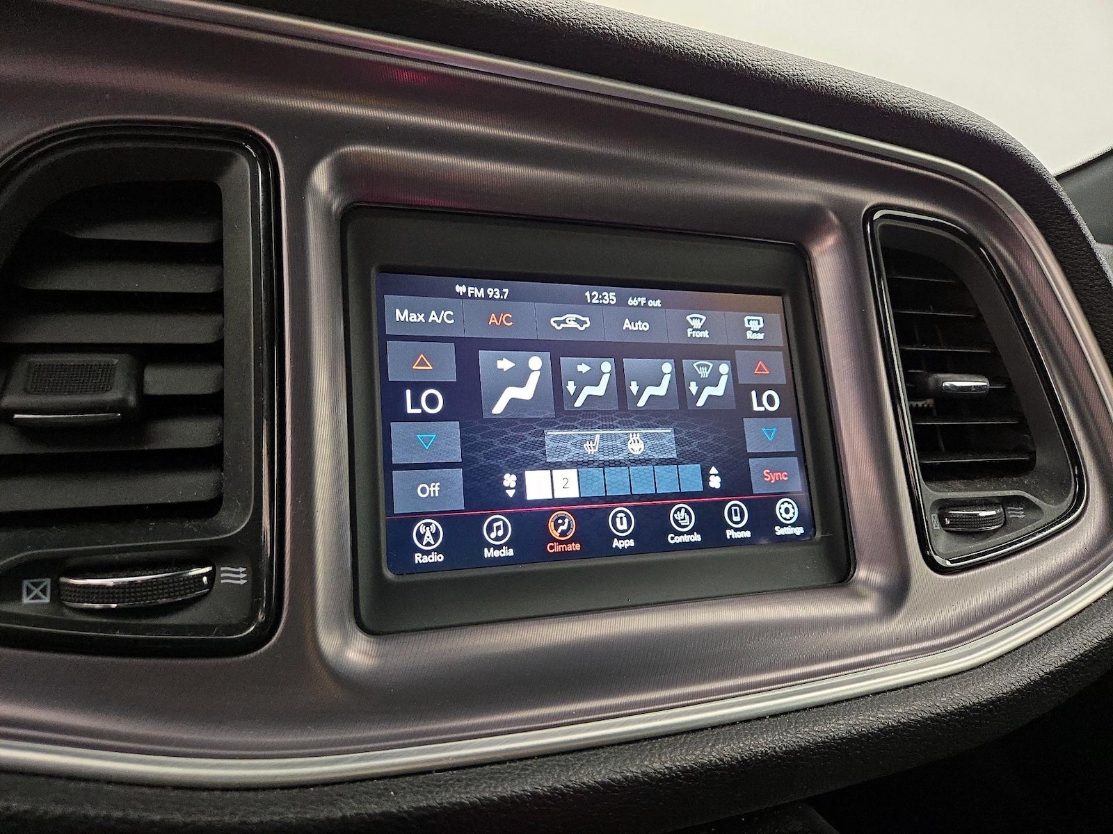 2019 Dodge Challenger R/T - Photo 17