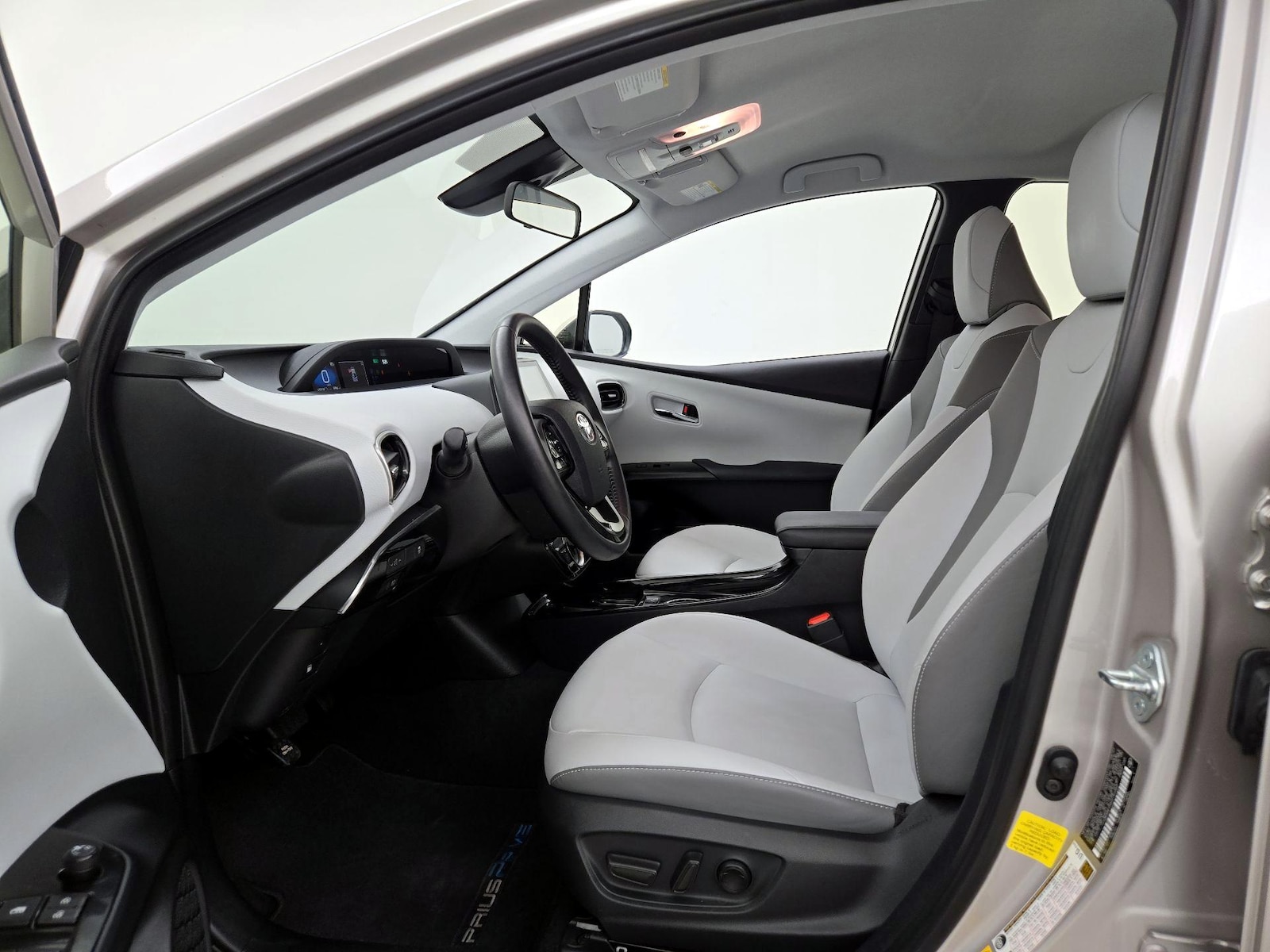2021 Toyota Prius Prime XLE - Photo 12
