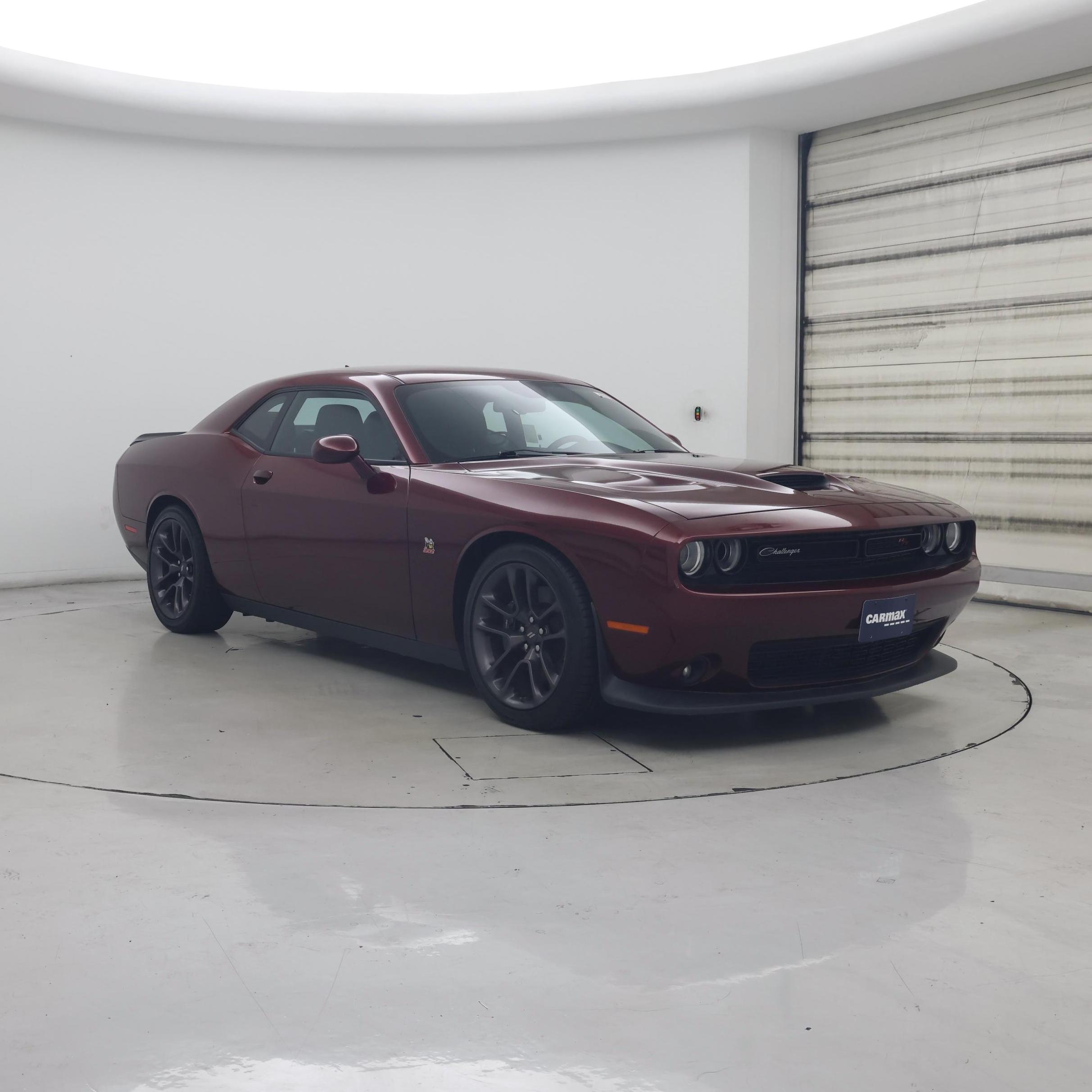 Red 2022 Dodge Challenger Coupe Rear-Wheel Drive Automatic