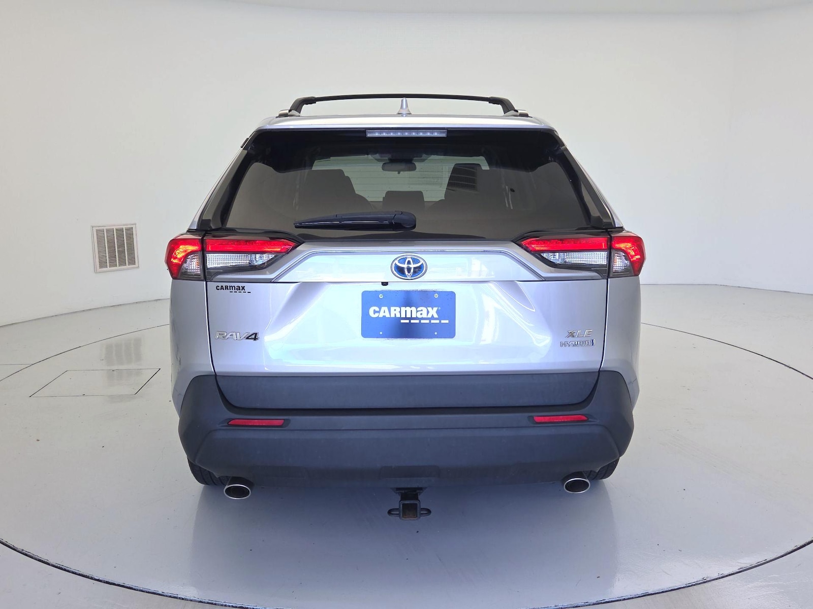 2022 Toyota RAV4 XLE - Photo 6