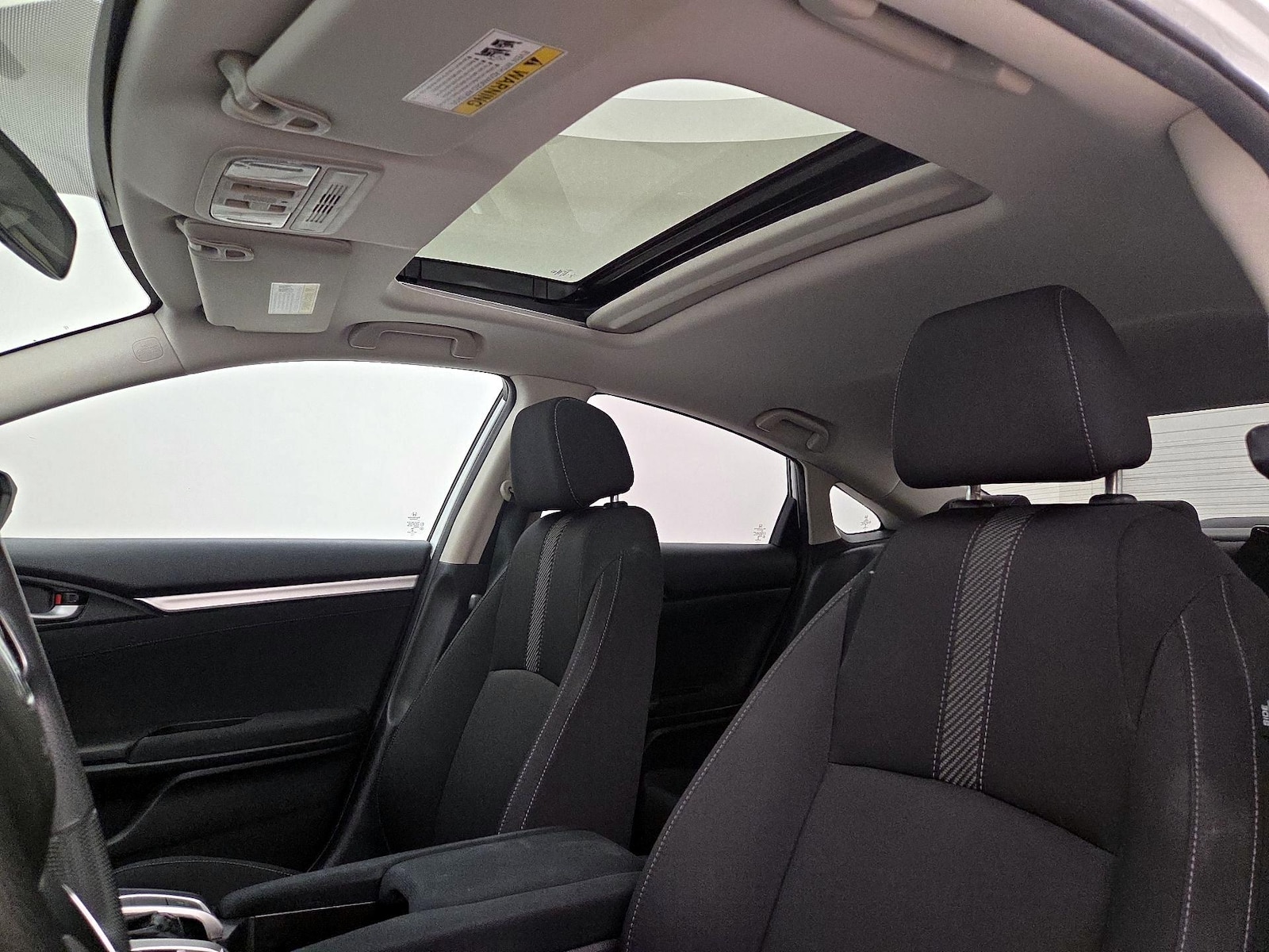 Sunroof(s) & Overhead Airbags