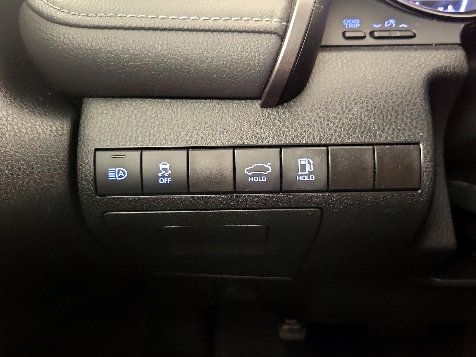 2023 Toyota Camry SE - Photo 14