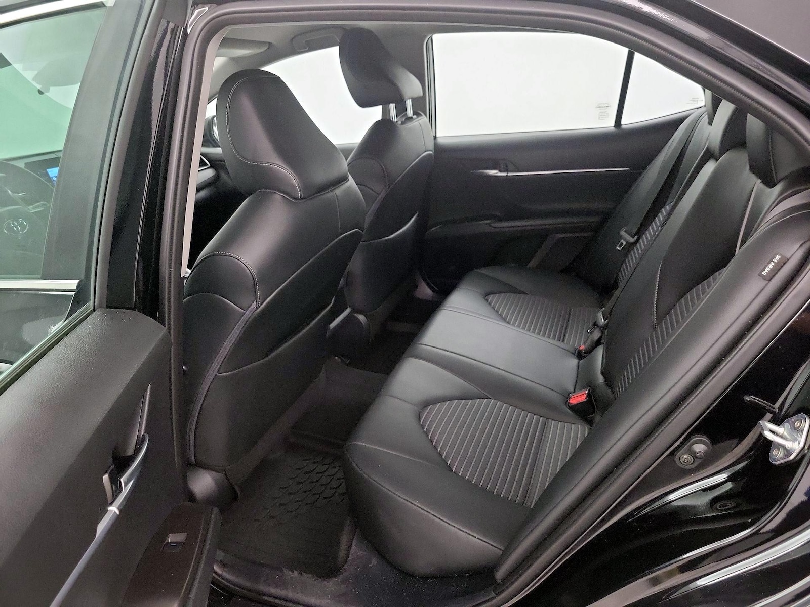 2023 Toyota Camry SE - Photo 20