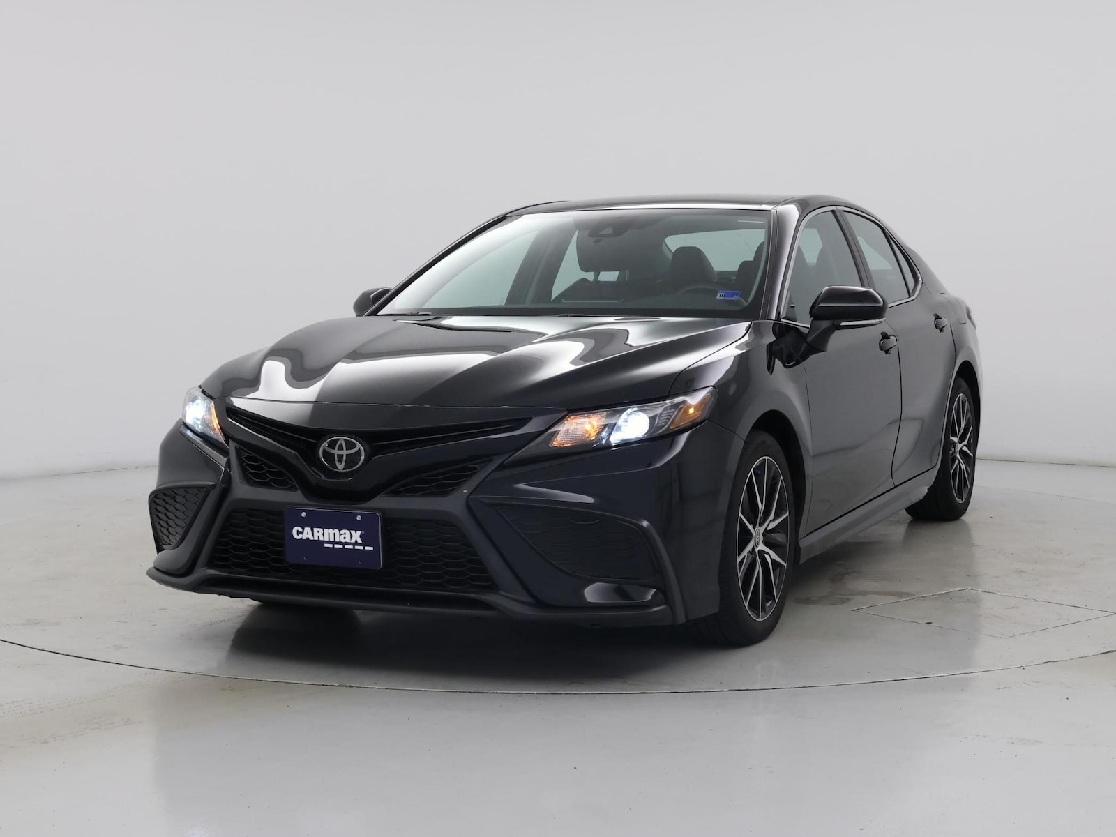 2023 Toyota Camry SE - Photo 5