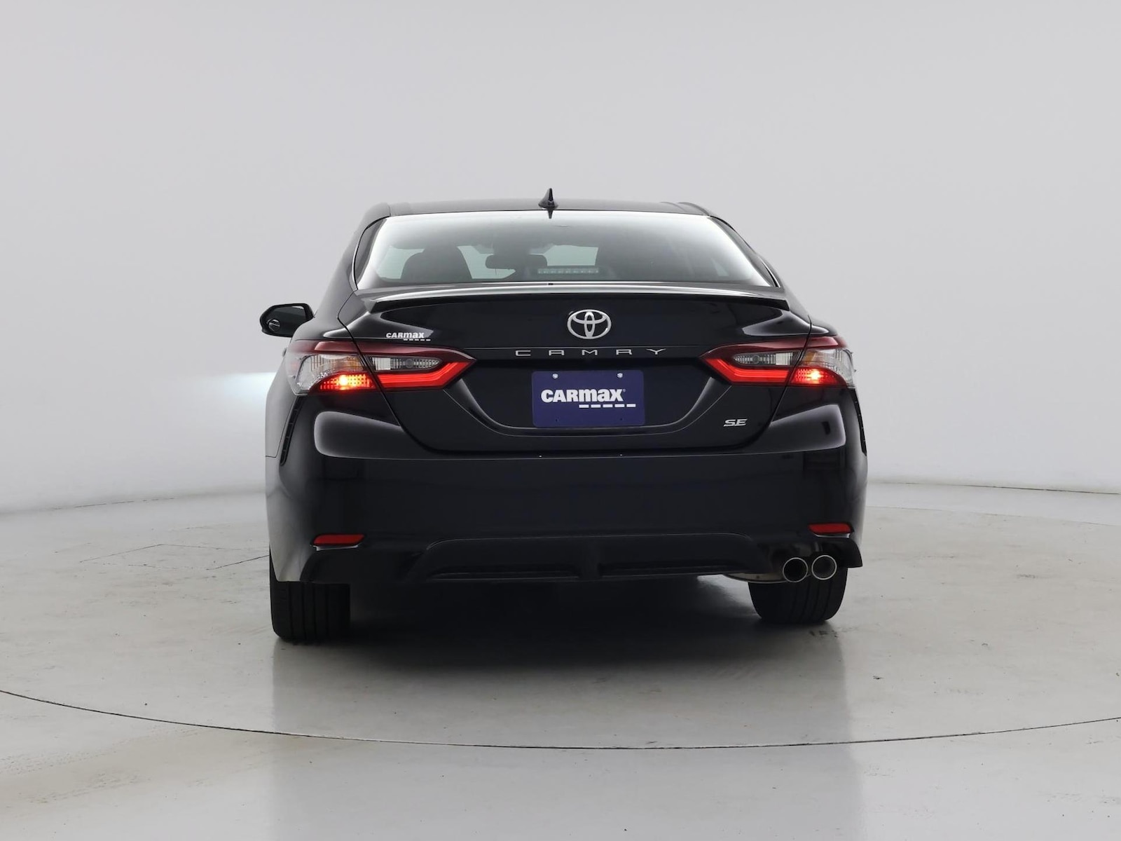 2023 Toyota Camry SE - Photo 7