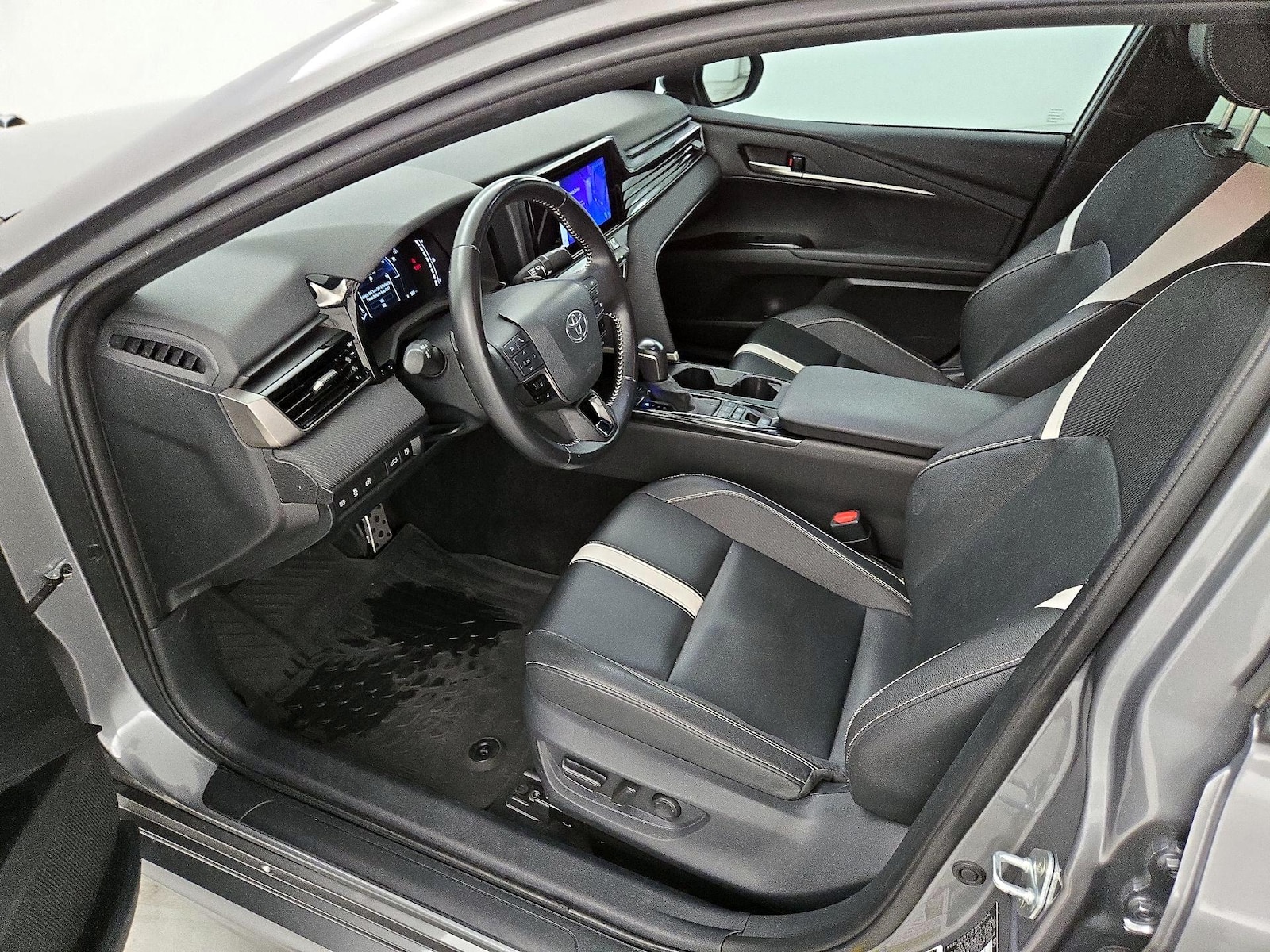 Power Seat(s) & Side Airbags