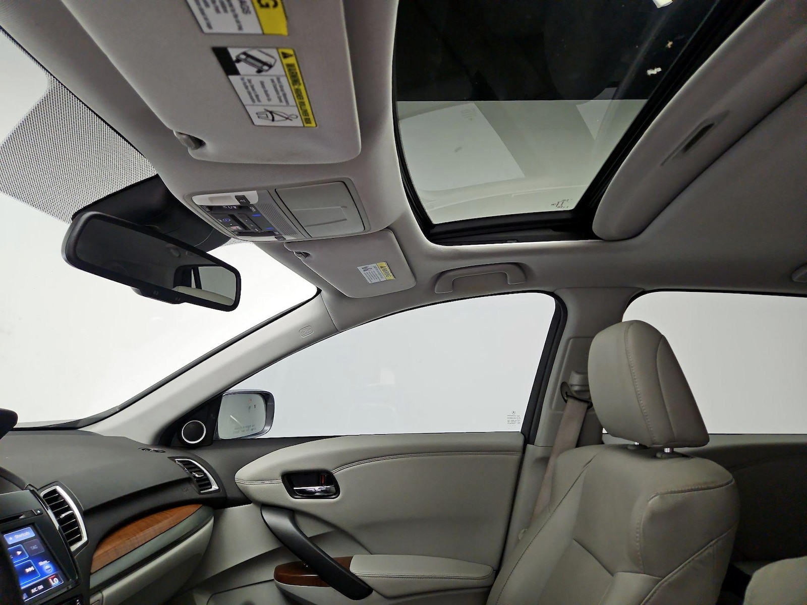 Sunroof(s) & Overhead Airbags