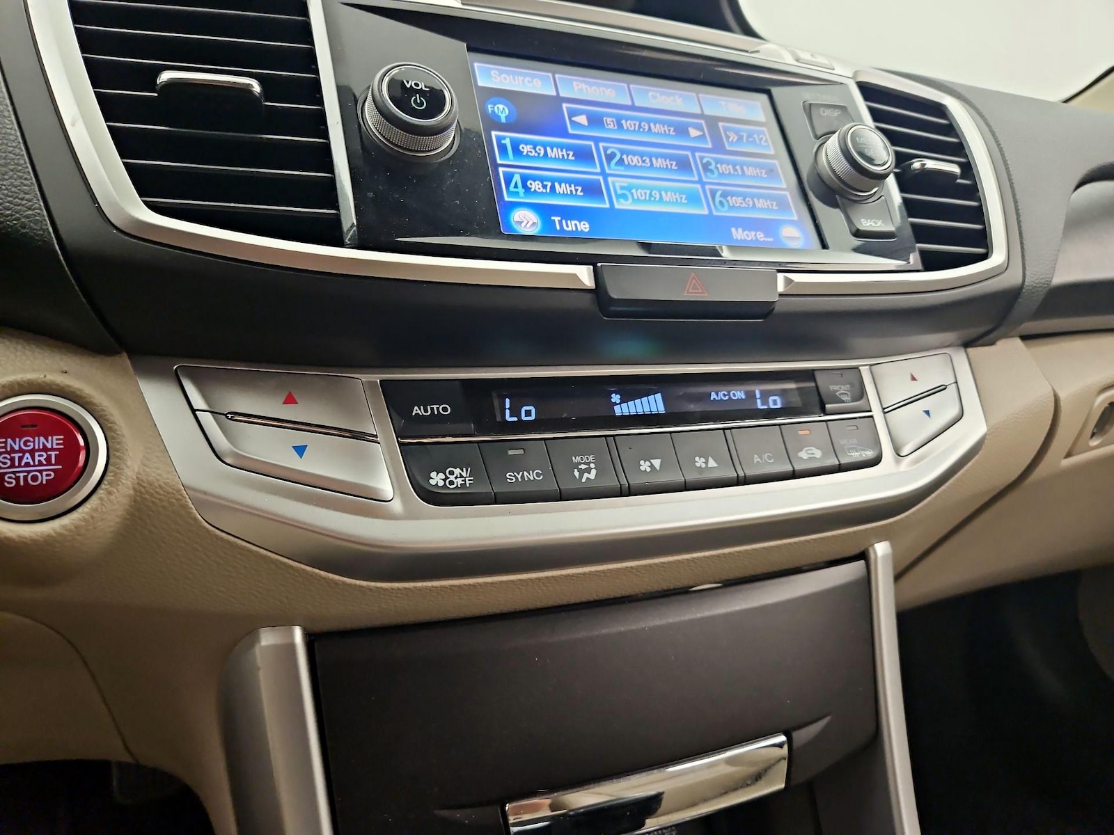 2015 Honda Accord EX-L - Photo 17