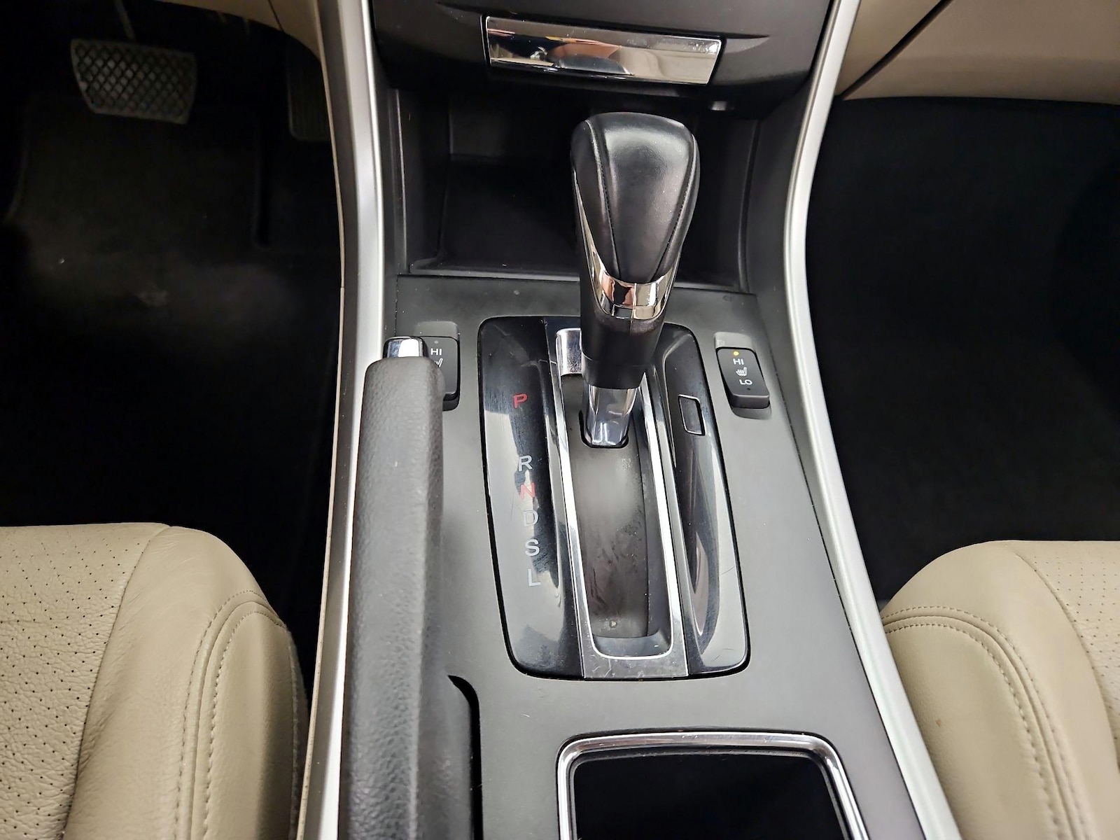 2015 Honda Accord EX-L - Photo 18