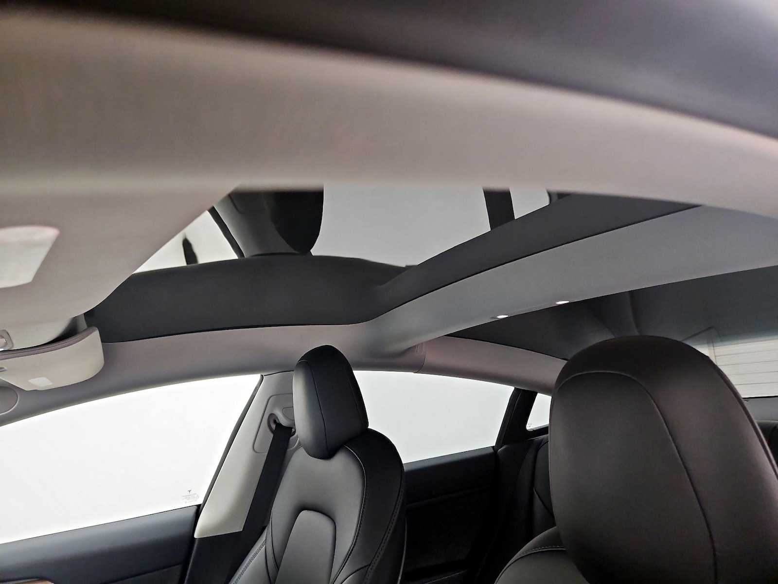 Skylight(s) & Overhead Airbags