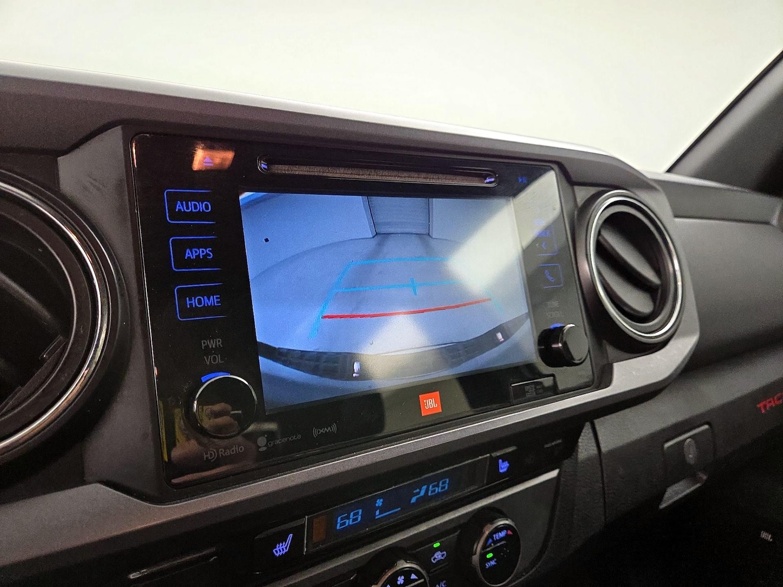 2018 Toyota Tacoma SR5 - Photo 15