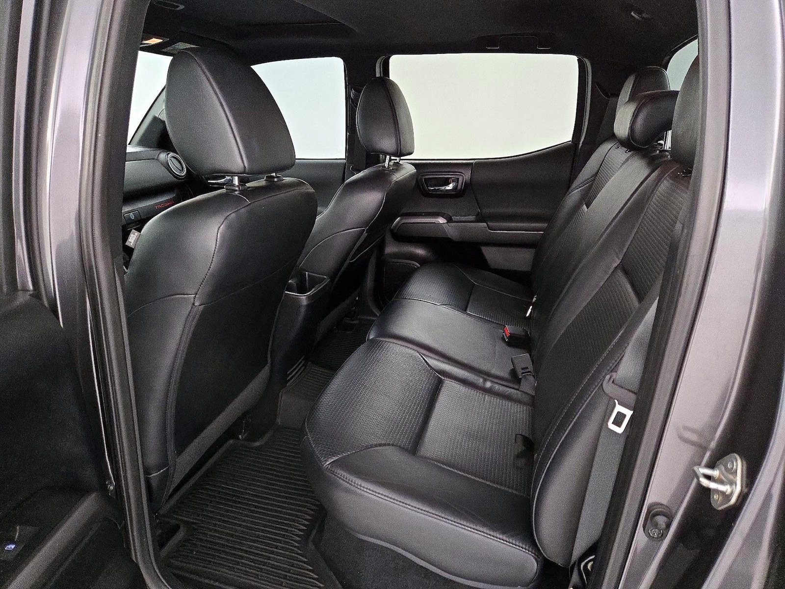 2018 Toyota Tacoma SR5 - Photo 21