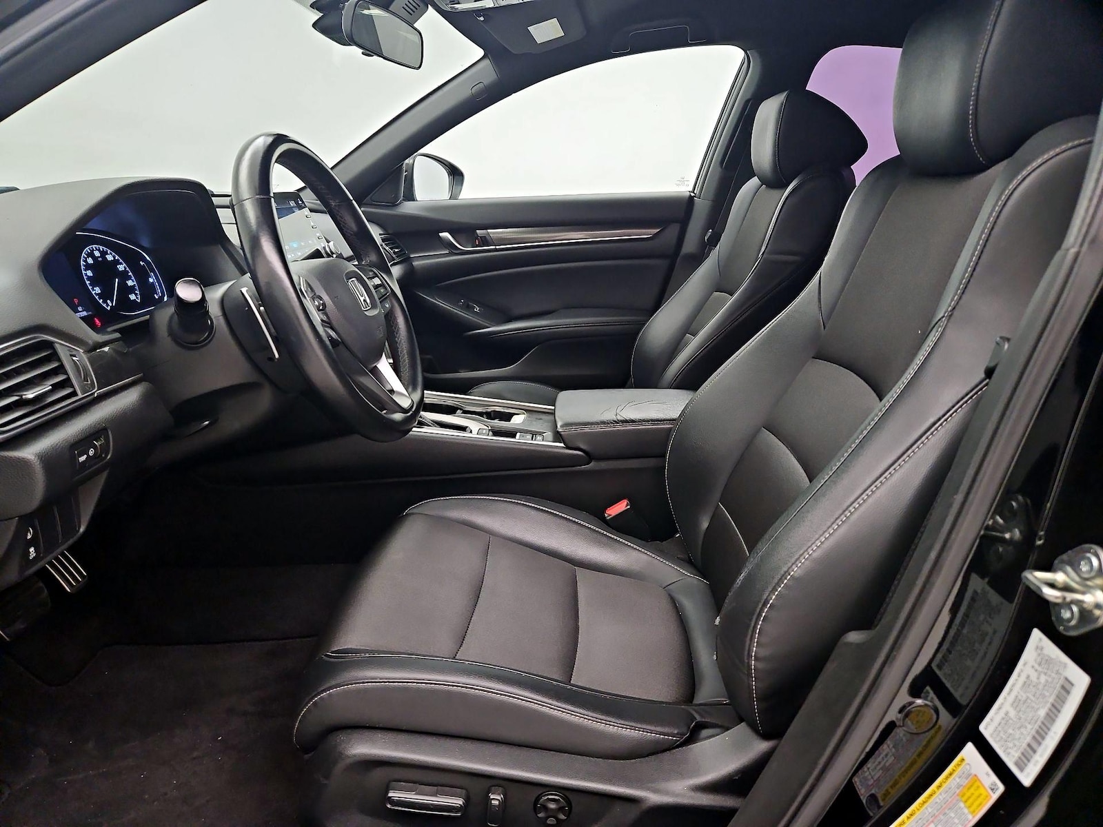 Power Seat(s) & Side Airbags