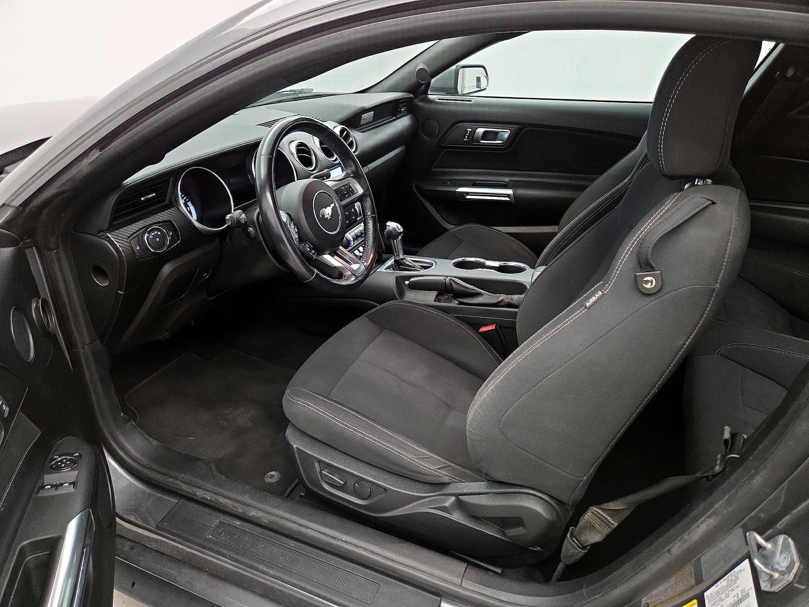 Power Seat(s) & Side Airbags