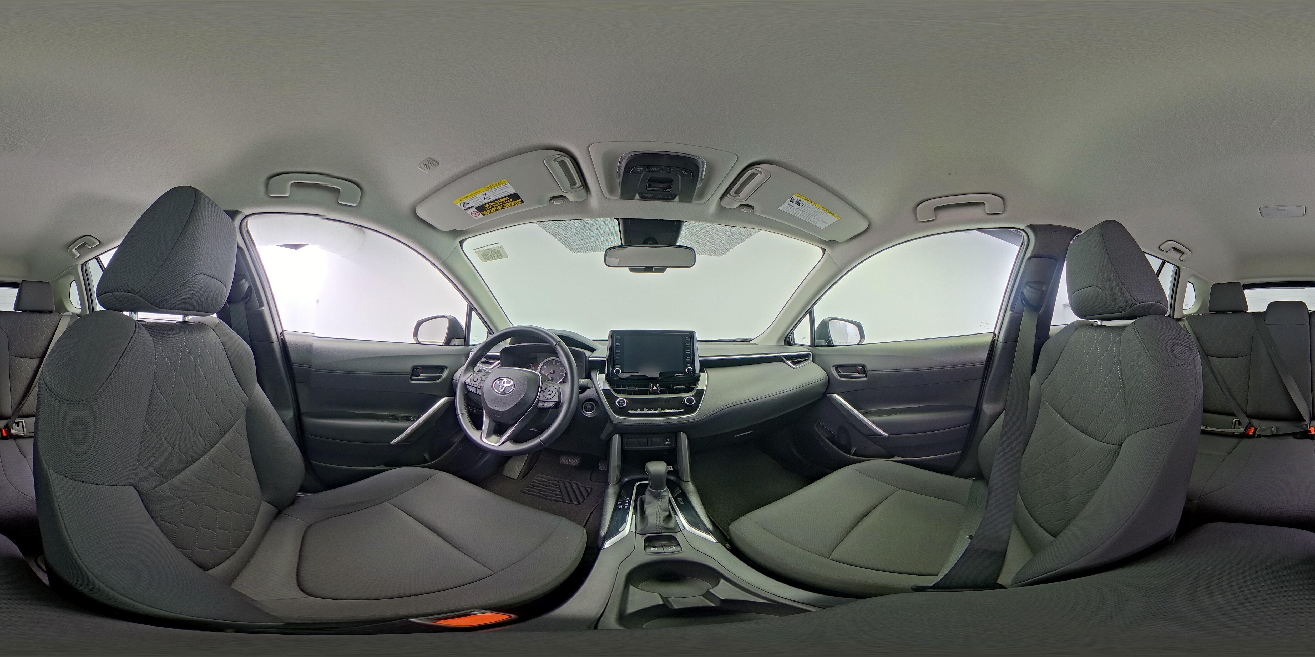 2022 Toyota Corolla Cross LE - Photo 24