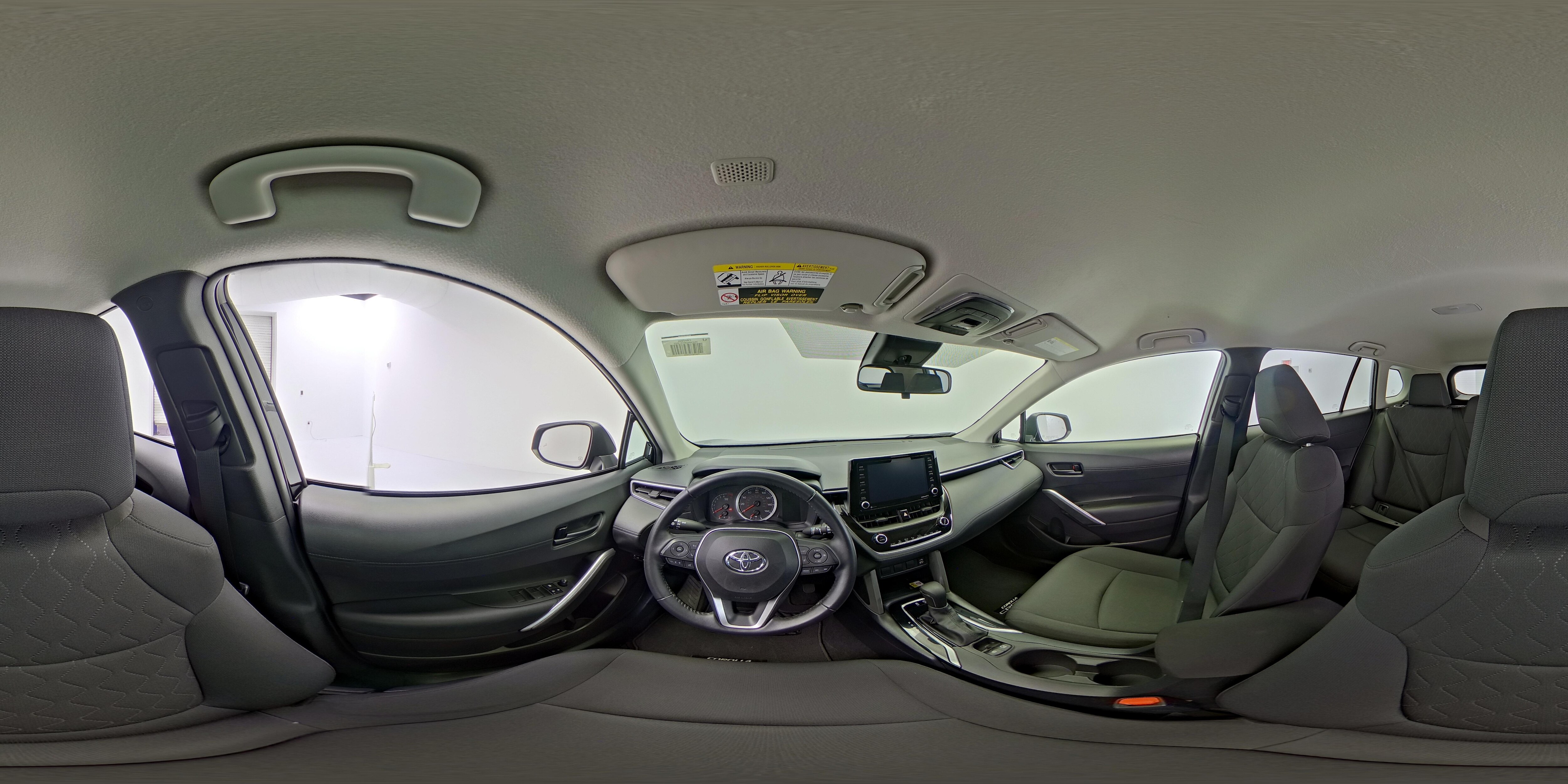 2022 Toyota Corolla Cross LE - Photo 26