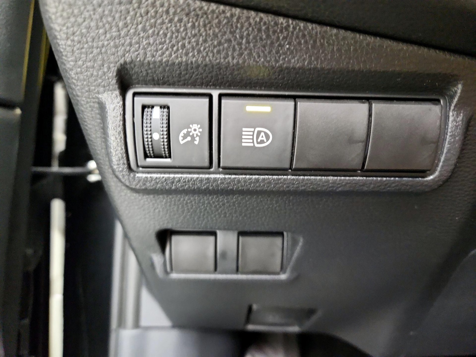 2022 Toyota Corolla Cross LE - Photo 14