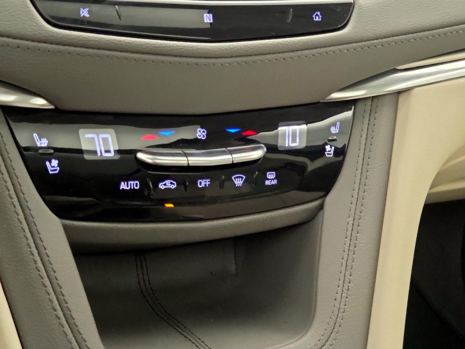 2020 Cadillac XT5 Premium Luxury - Photo 17