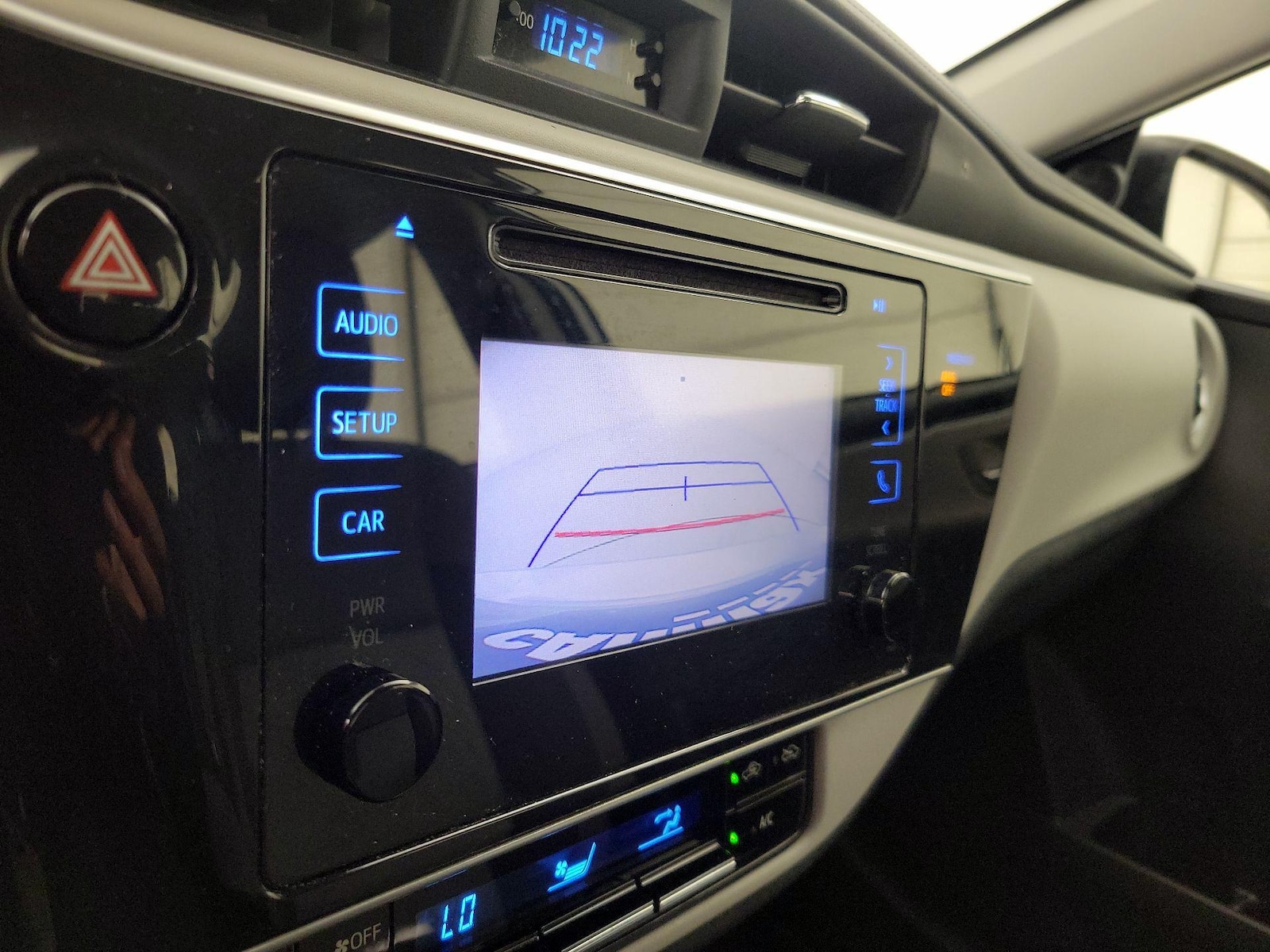 2019 Toyota Corolla LE - Photo 15