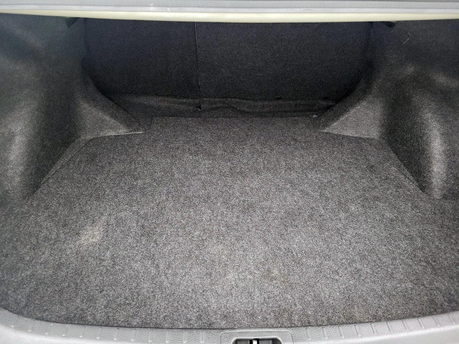 2019 Toyota Corolla LE - Photo 21