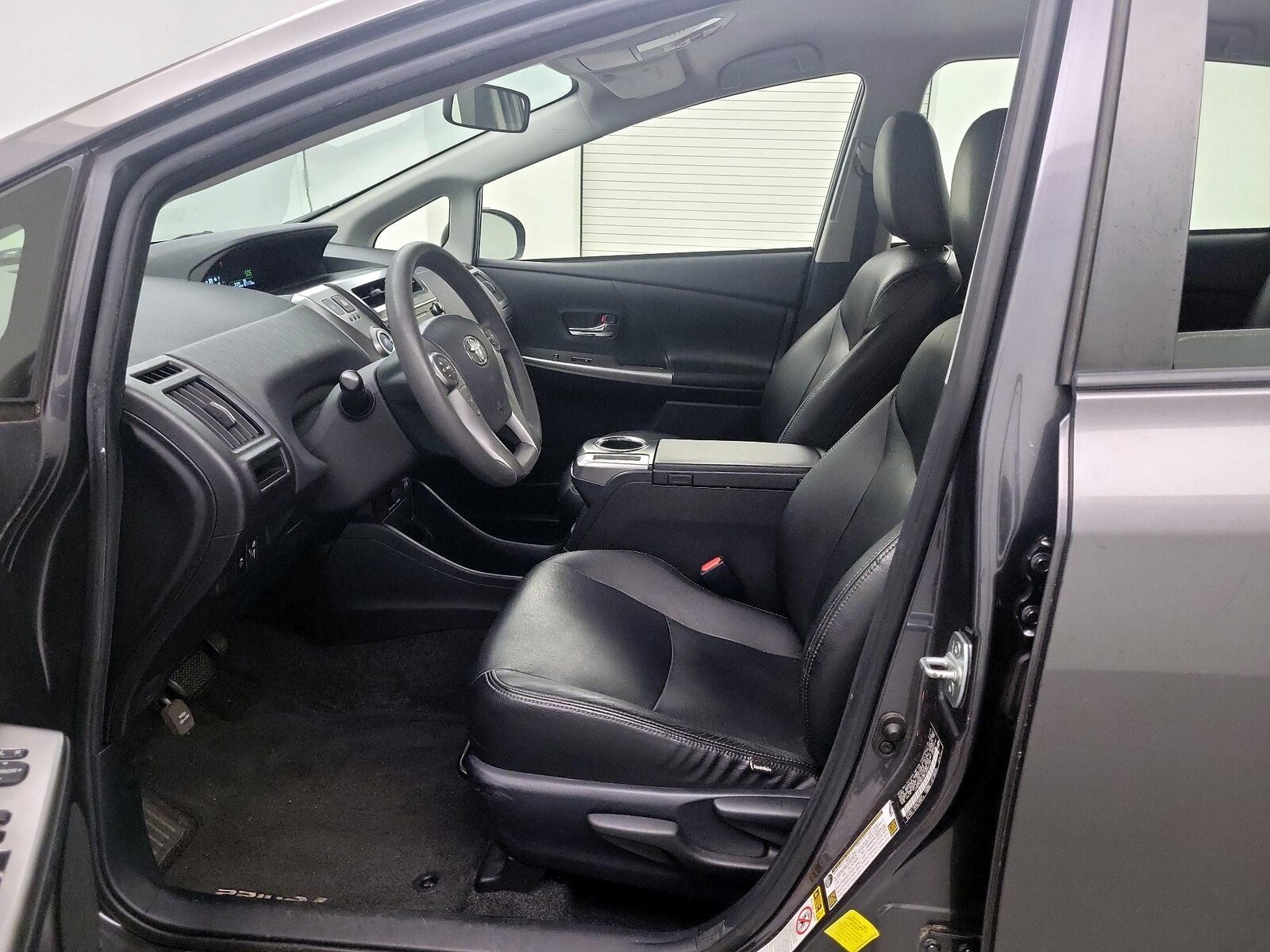 Leather Seats & Side Airbags