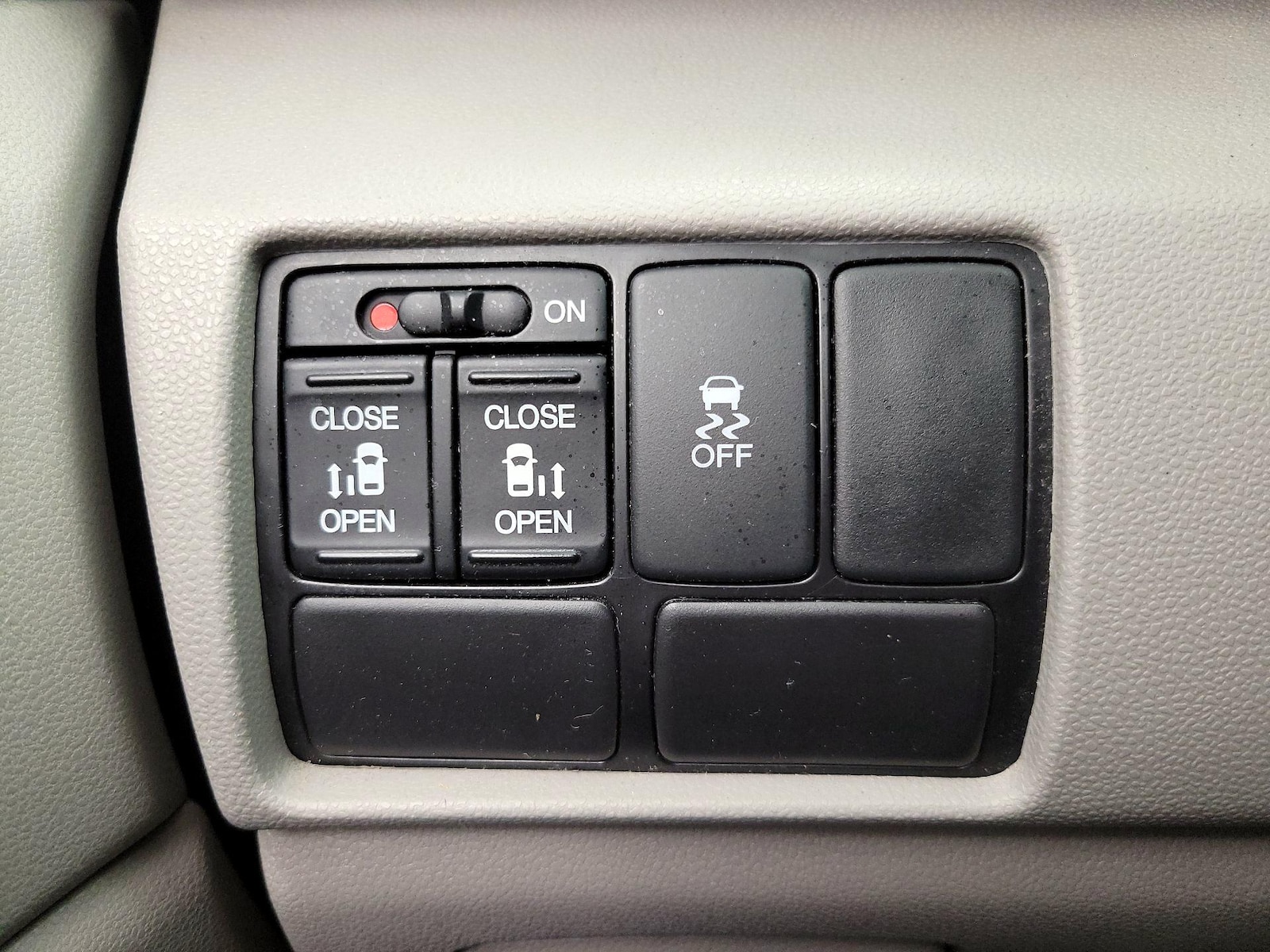 2017 Honda Odyssey EX - Photo 14