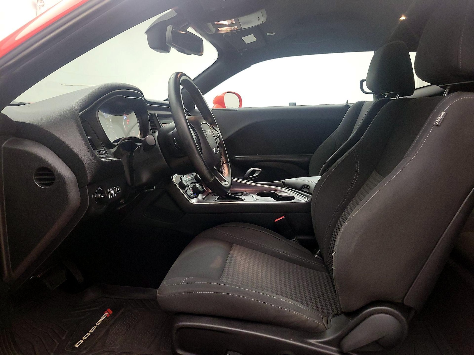 Power Seat(s) & Side Airbags
