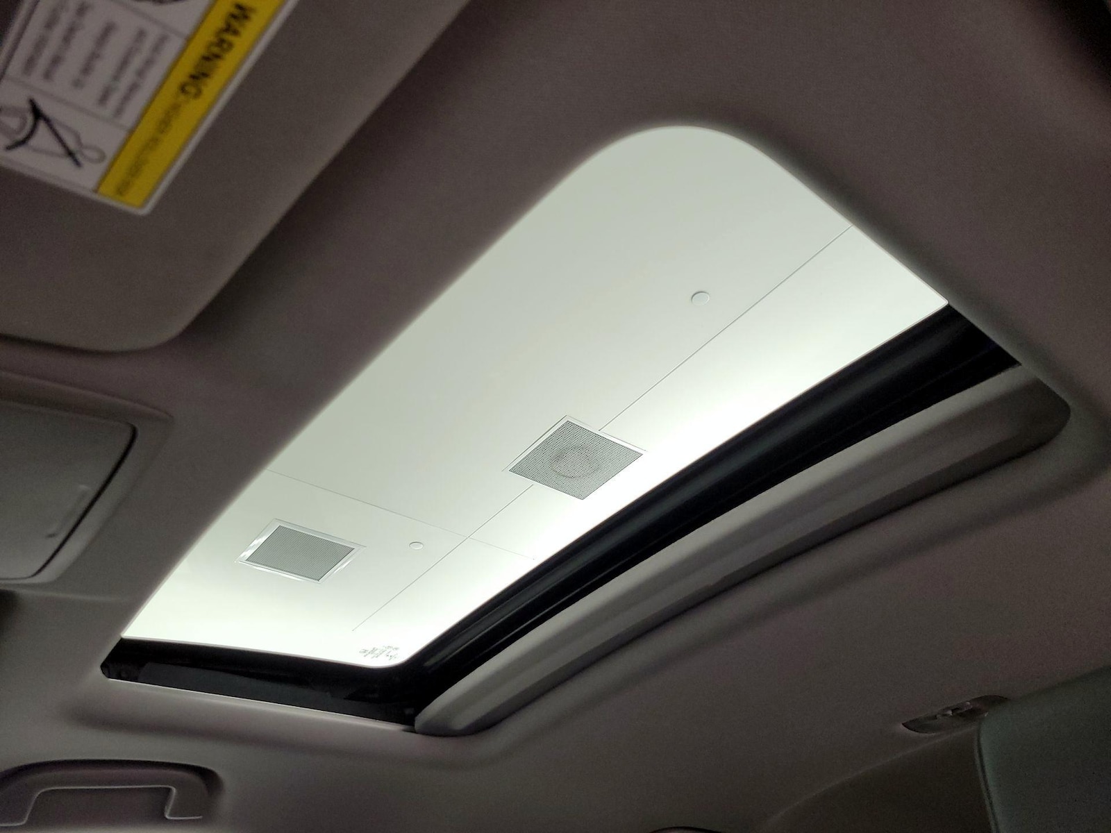 Sunroof(s) & Overhead Airbags