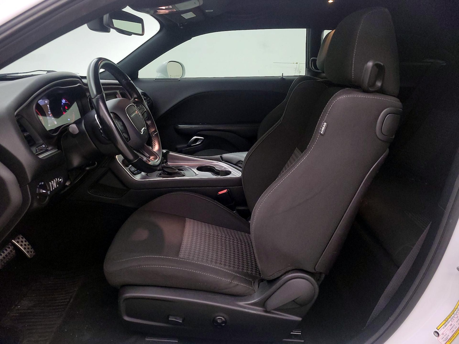Power Seat(s) & Side Airbags