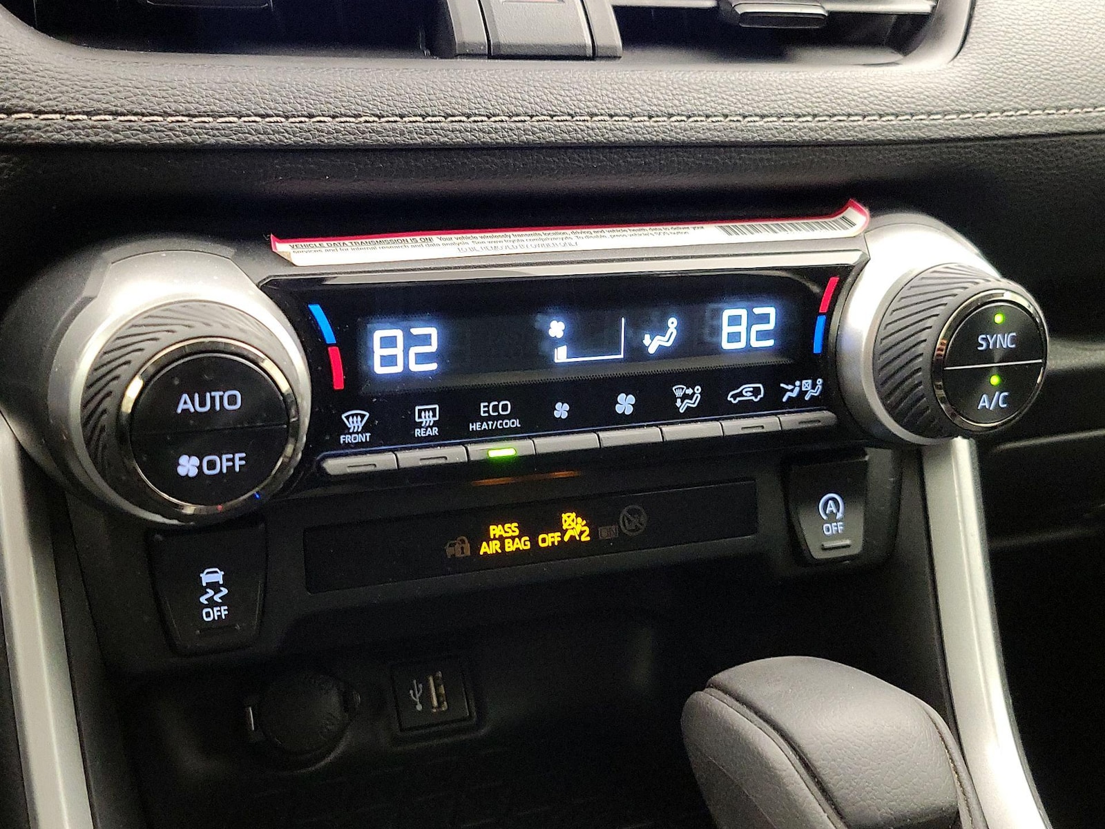 2024 Toyota RAV4 XLE - Photo 17
