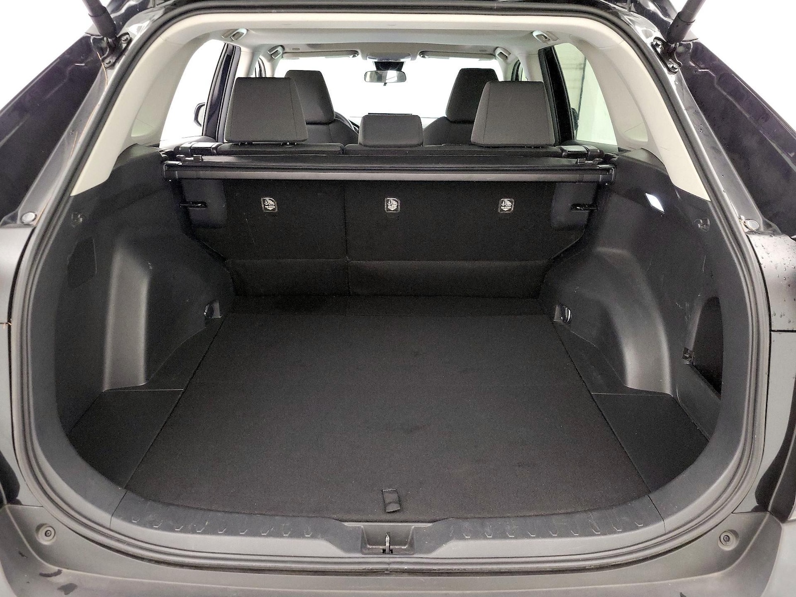 2024 Toyota RAV4 XLE - Photo 22