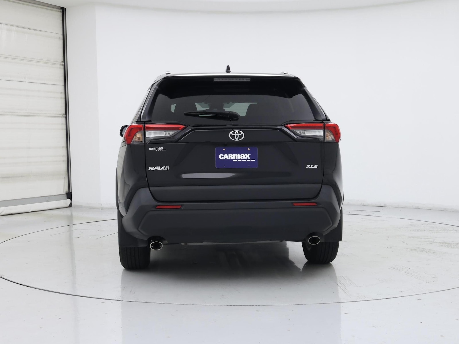 2024 Toyota RAV4 XLE - Photo 7