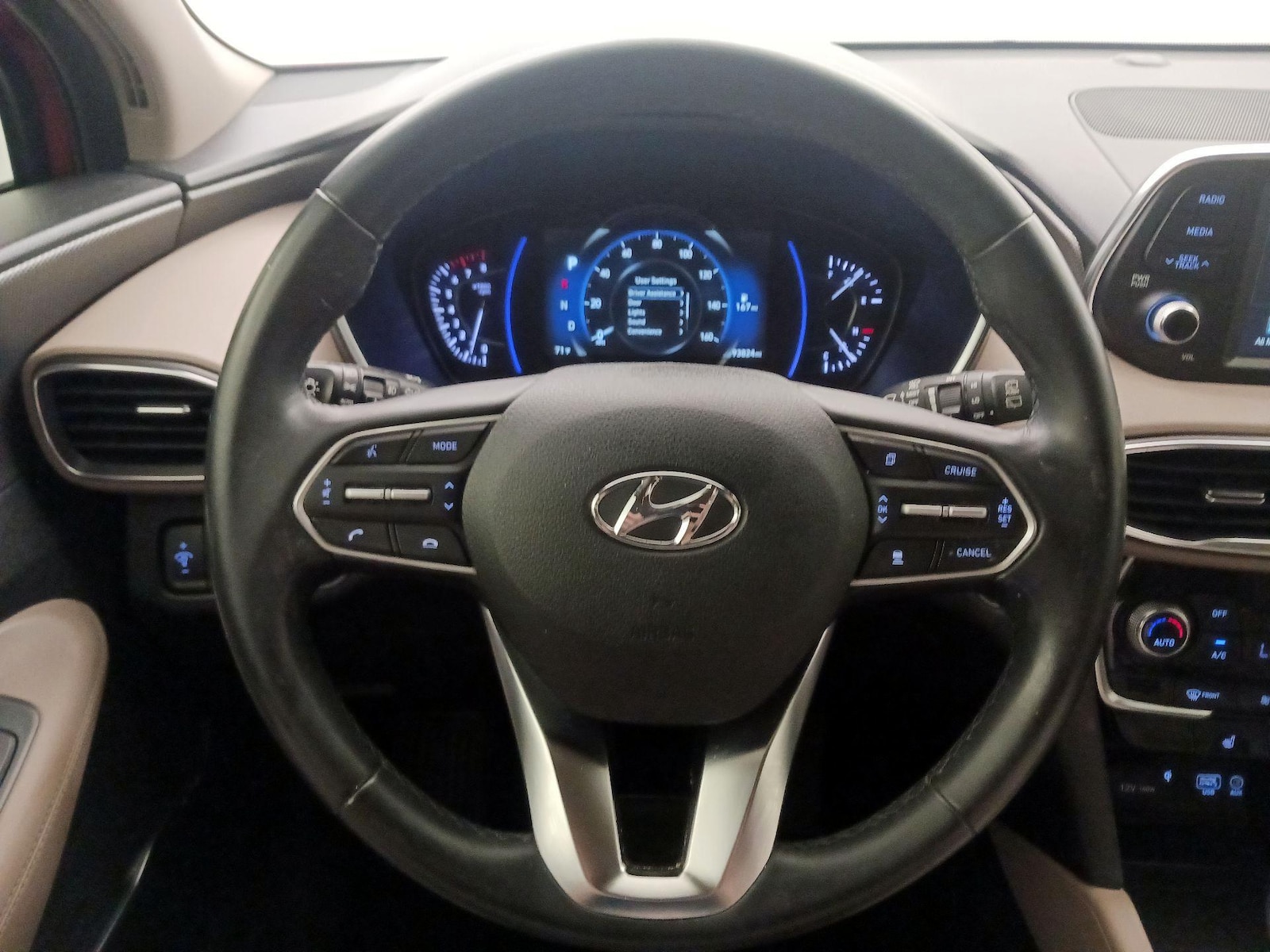 2020 Hyundai Santa Fe SEL - Photo 11