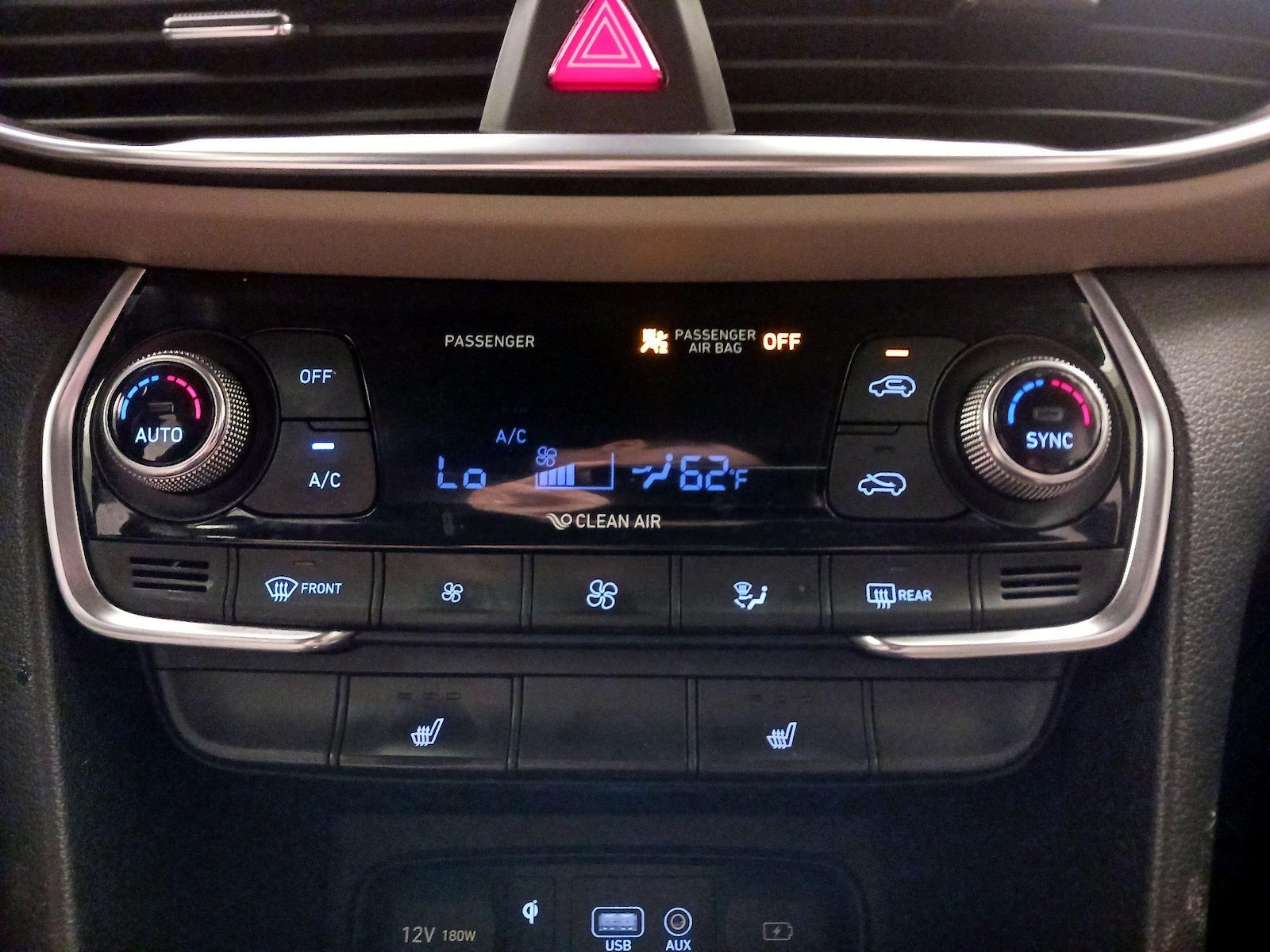 2020 Hyundai Santa Fe SEL - Photo 17