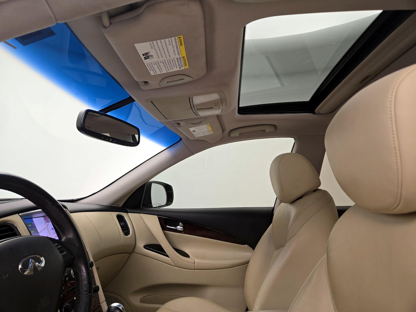 Sunroof(s) & Overhead Airbags