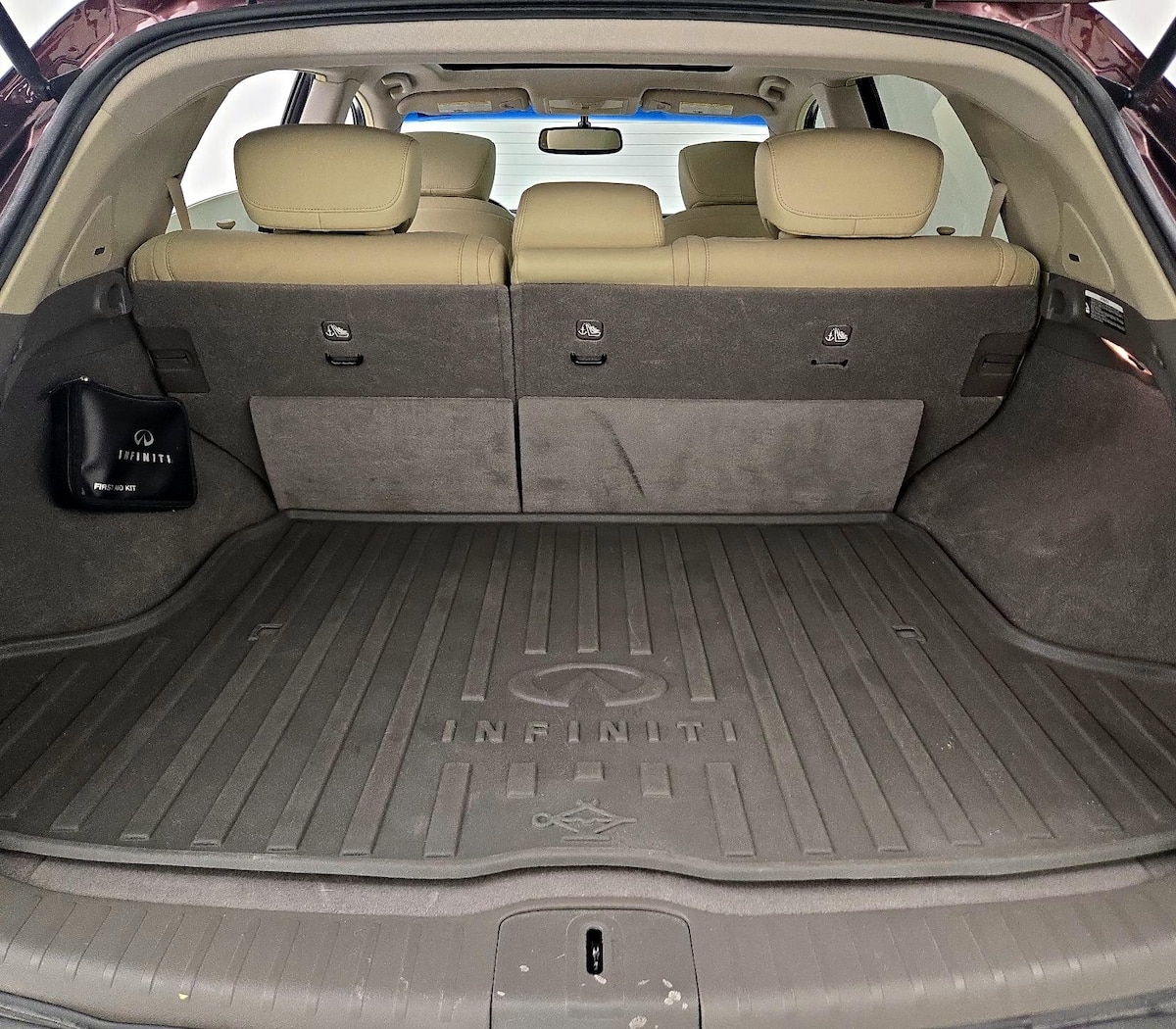 Trunk/Cargo (Seats Up)