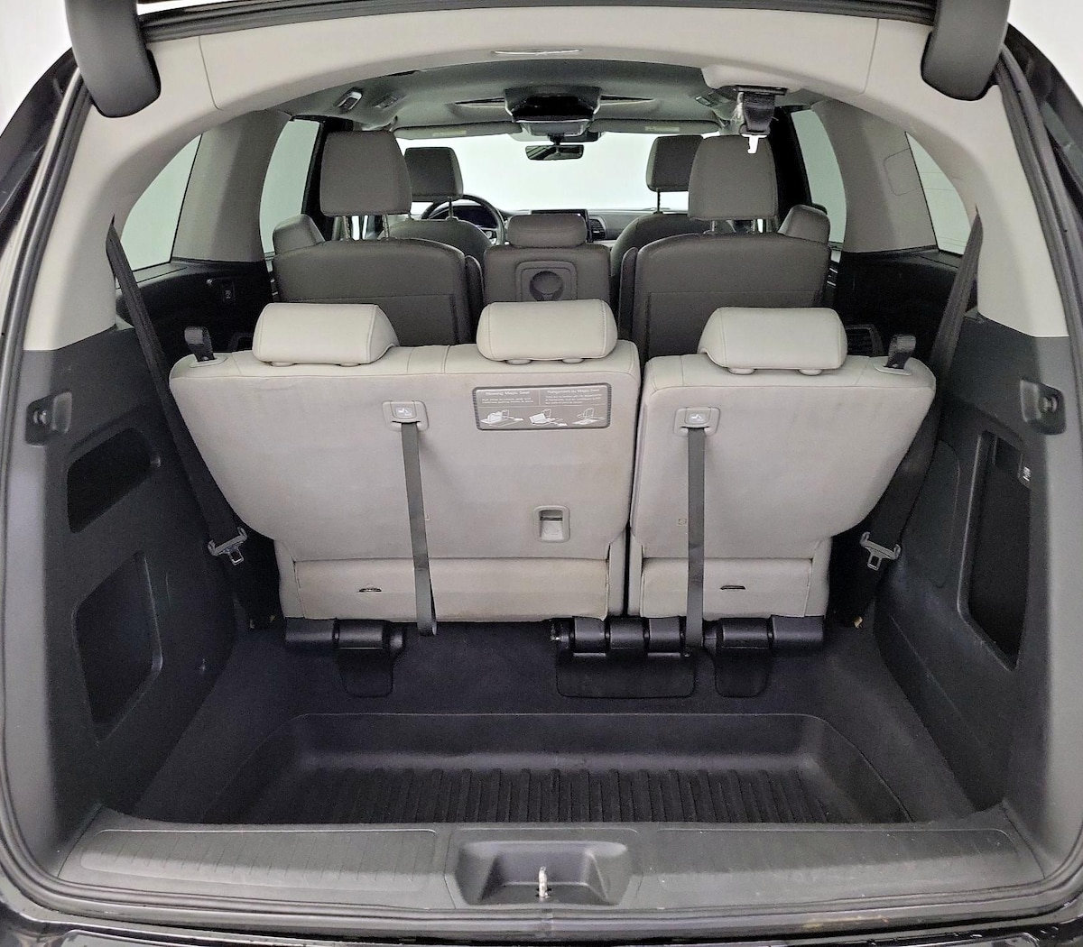 Trunk/Cargo (Seats Up)