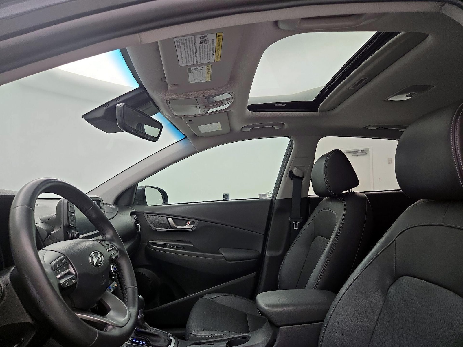 Sunroof(s) & Overhead Airbags