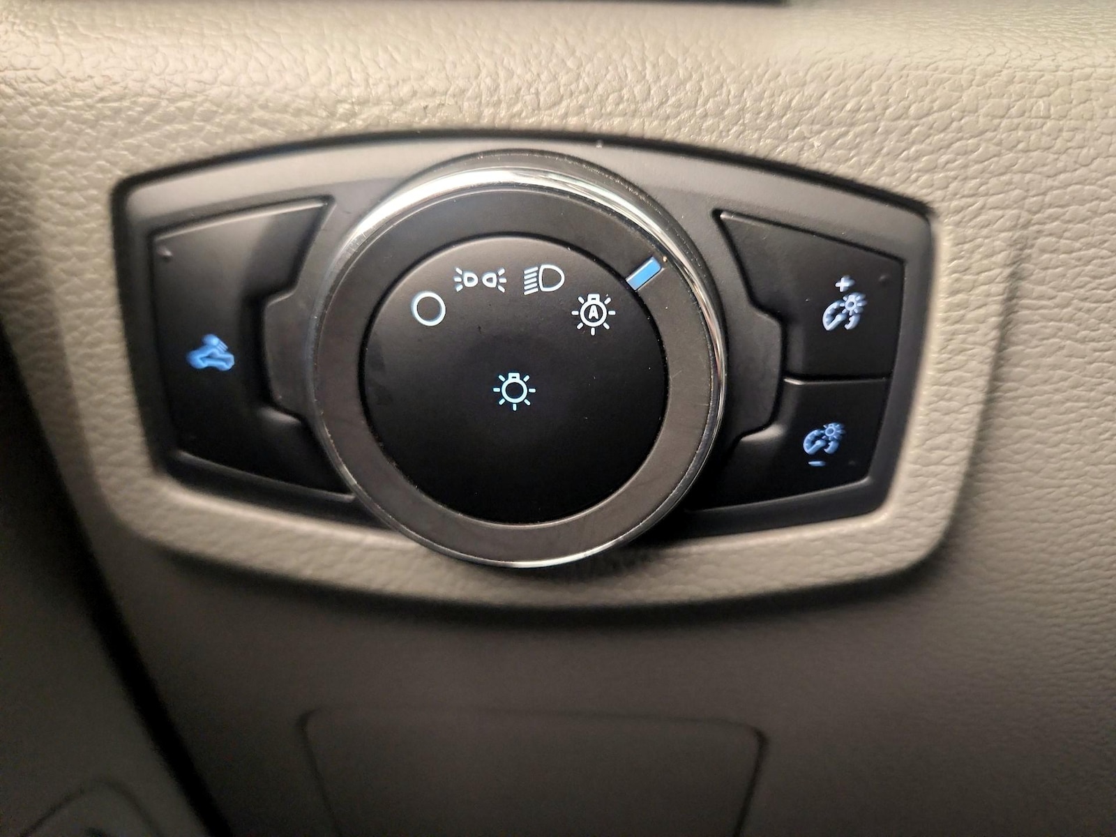 2022 Ford F-250 Super Duty XLT - Photo 14