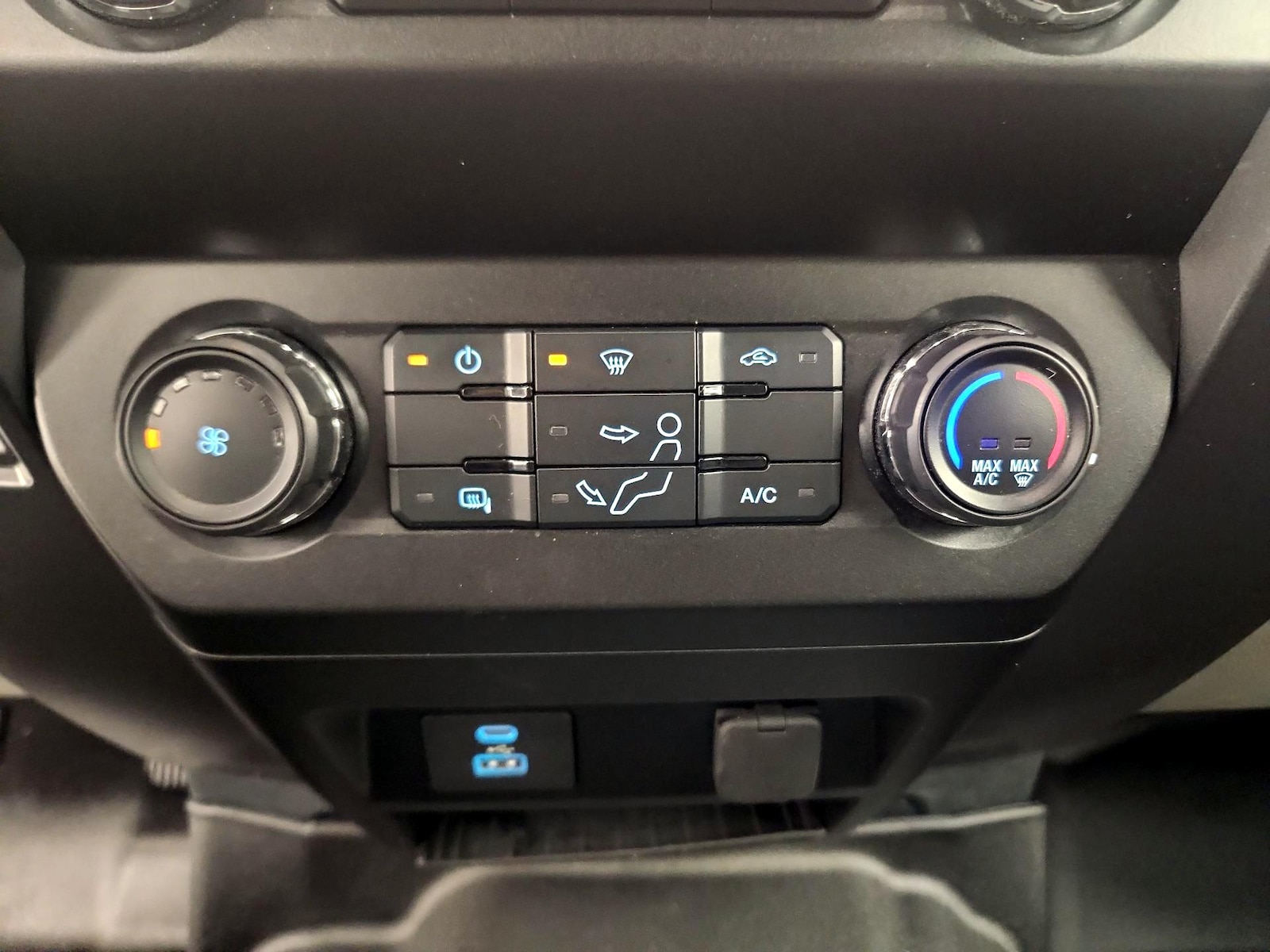 2022 Ford F-250 Super Duty XLT - Photo 17