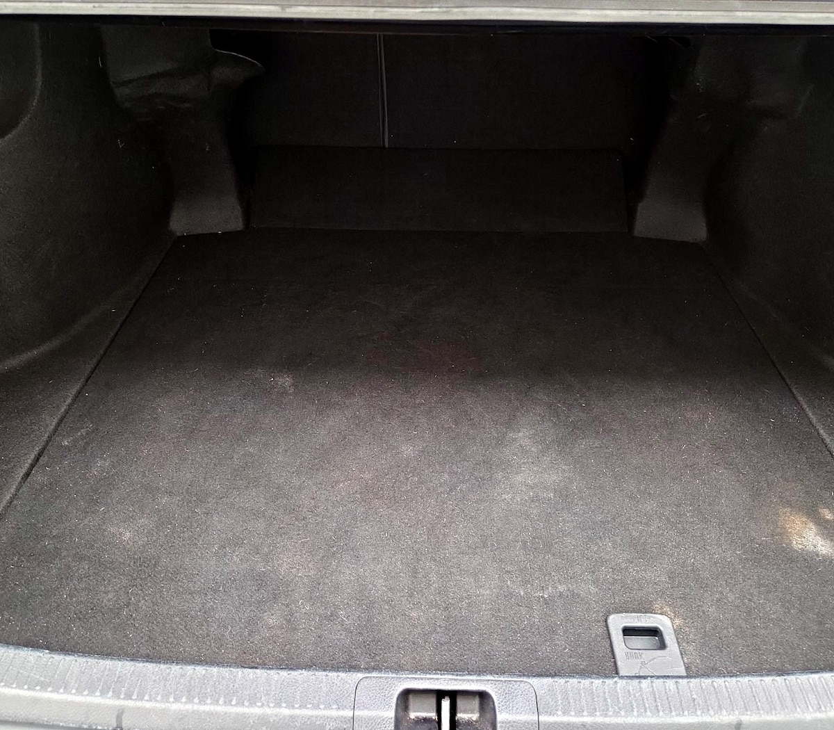 Trunk/Cargo (Seats Up)