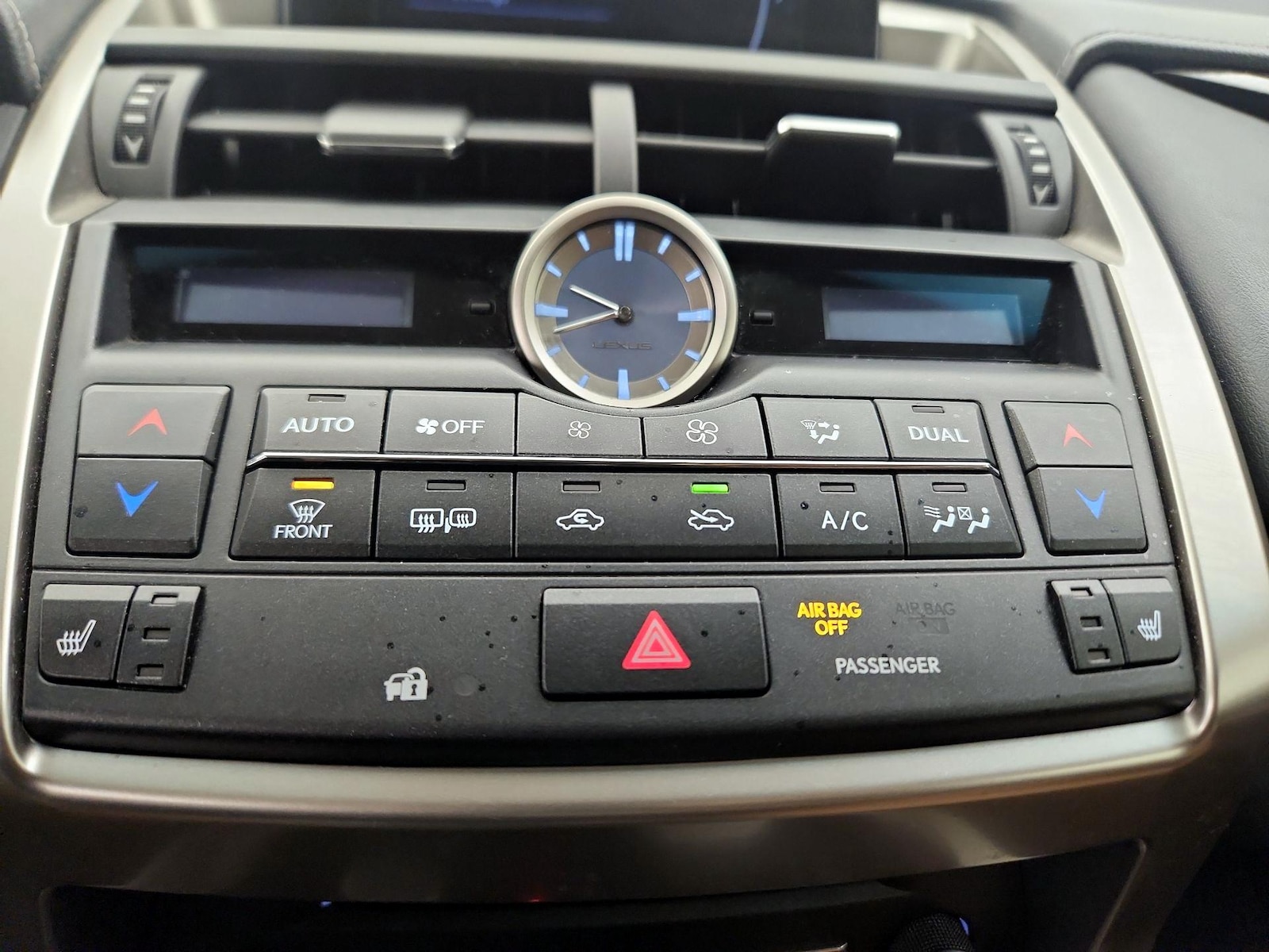 2017 Lexus NX 200t - Photo 18