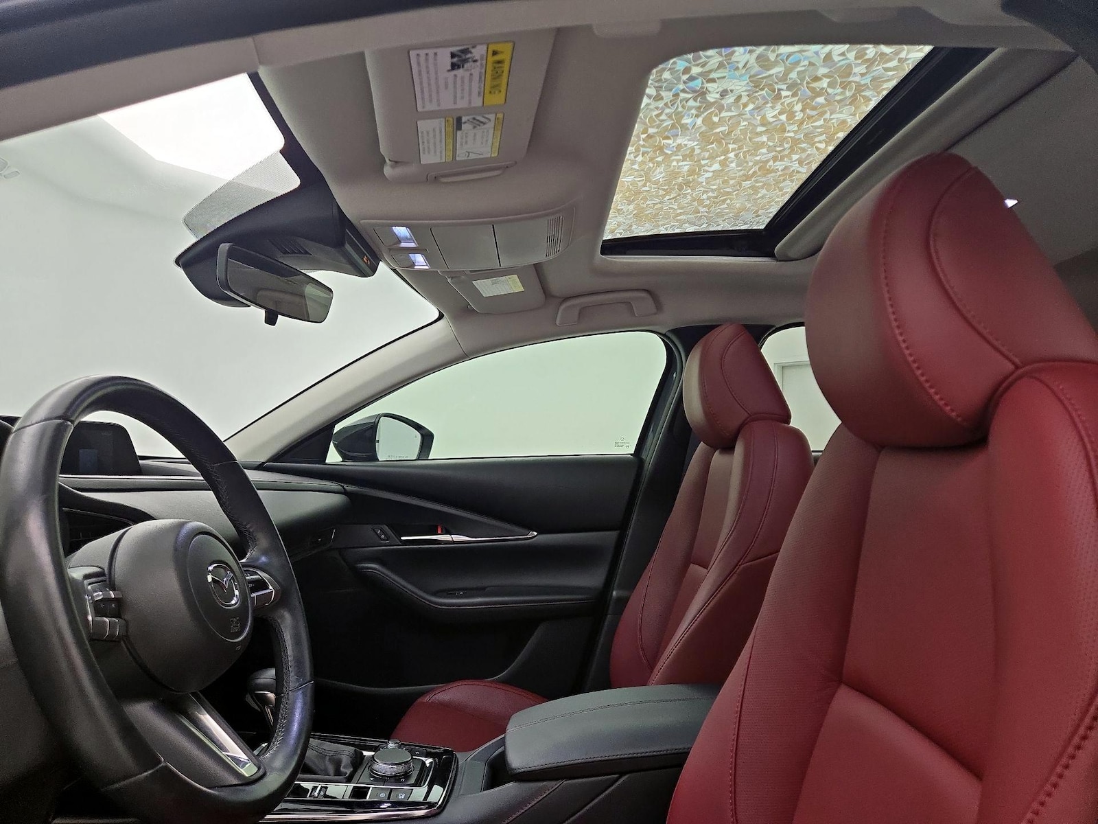 Sunroof(s) & Overhead Airbags