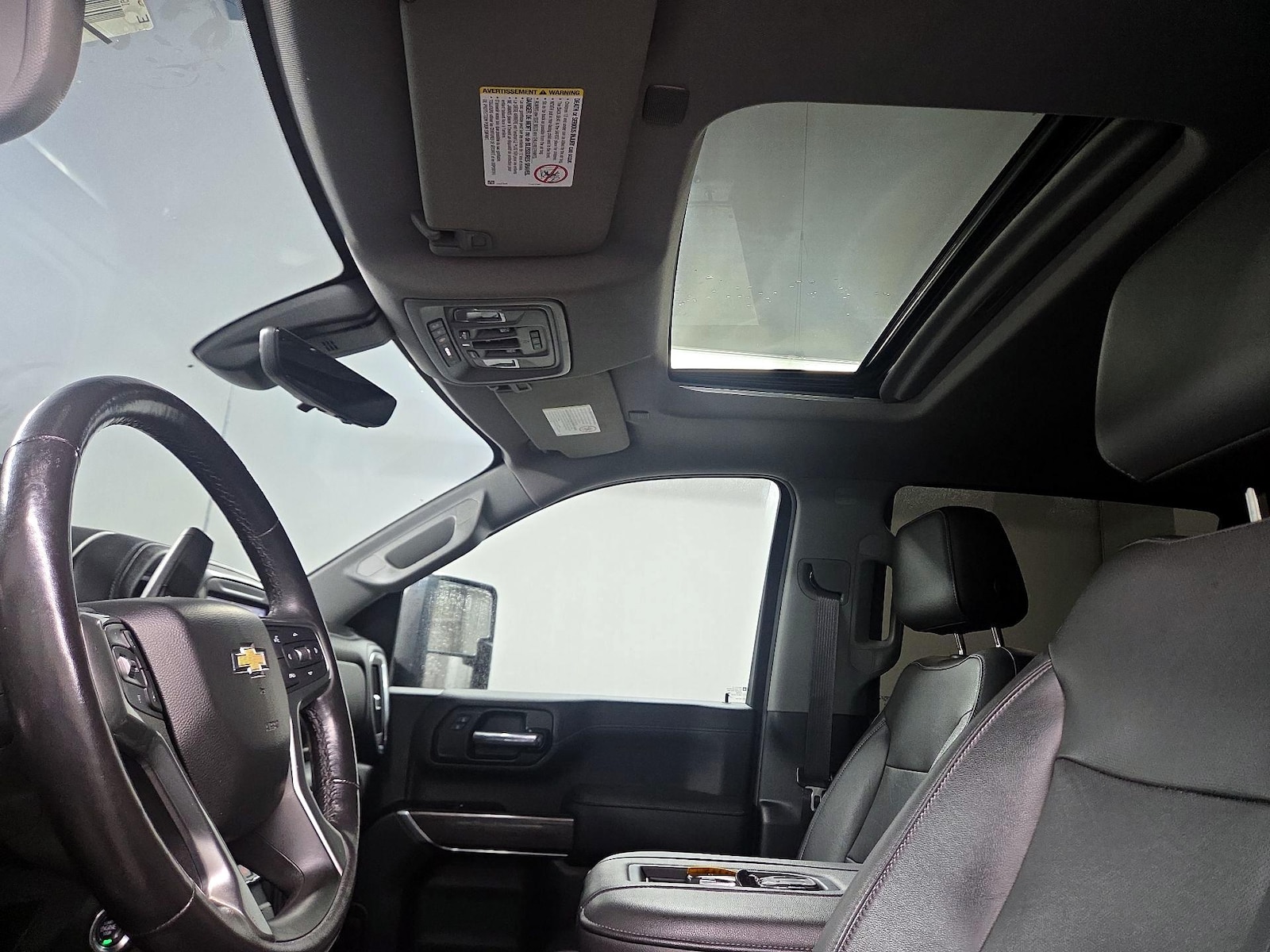 Sunroof(s) & Overhead Airbags