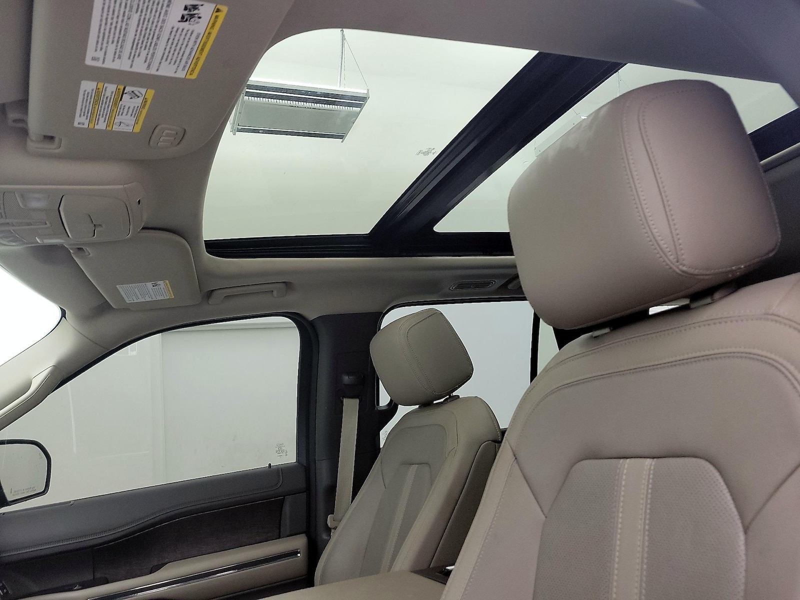 Sunroof(s) & Overhead Airbags