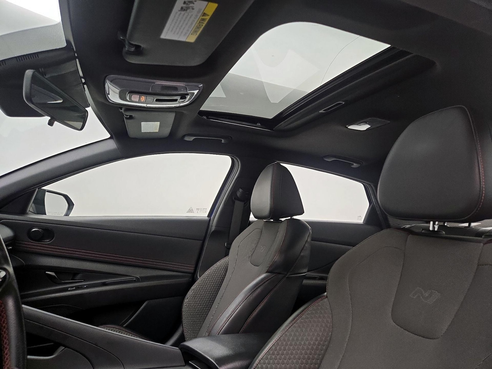 Sunroof(s) & Overhead Airbags