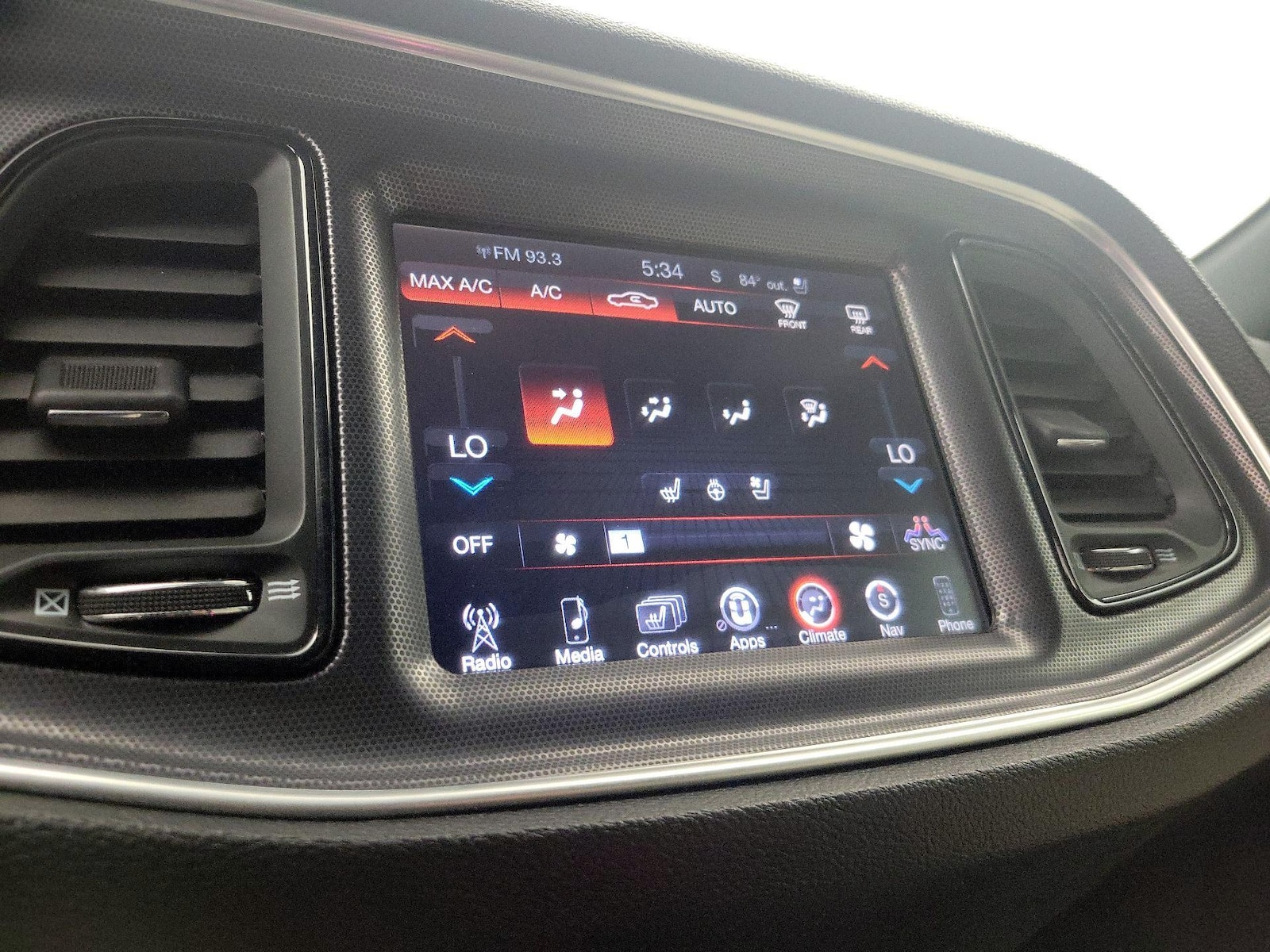 2015 Dodge Challenger R/T - Photo 18