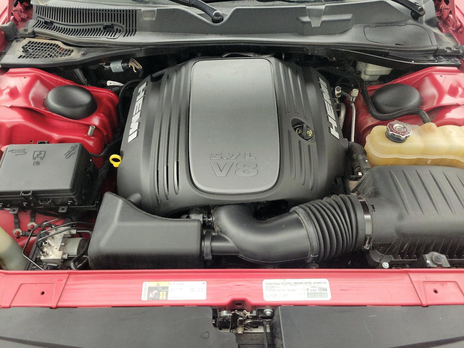 2015 Dodge Challenger R/T - Photo 24