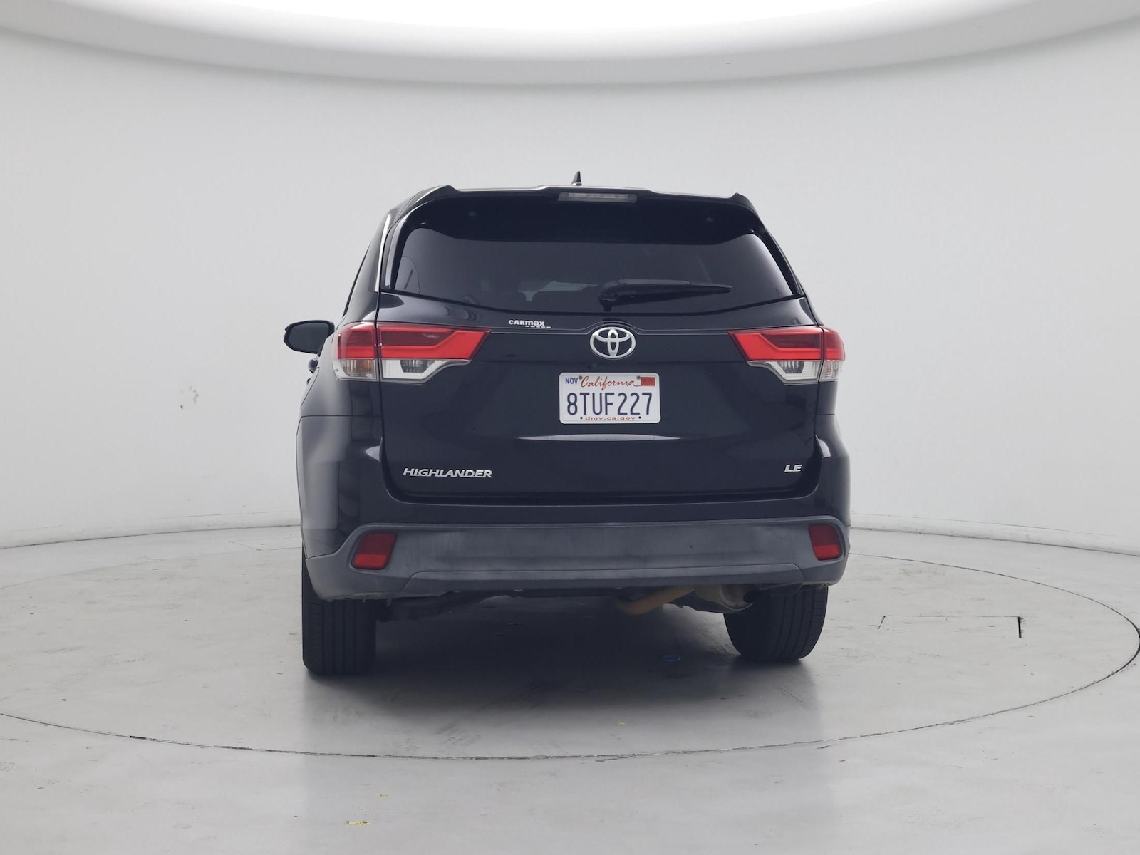 2019 Toyota Highlander LE Plus - Photo 7